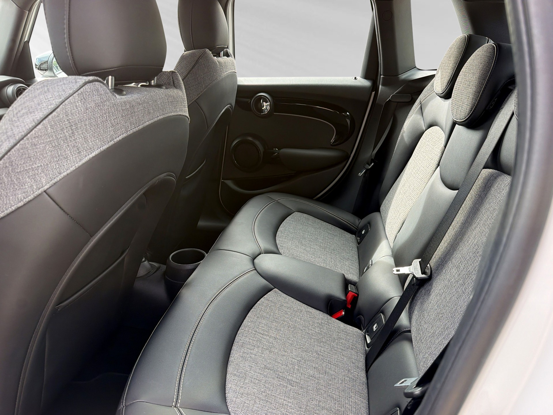 MINI Cooper Steptronic DKG-image-6