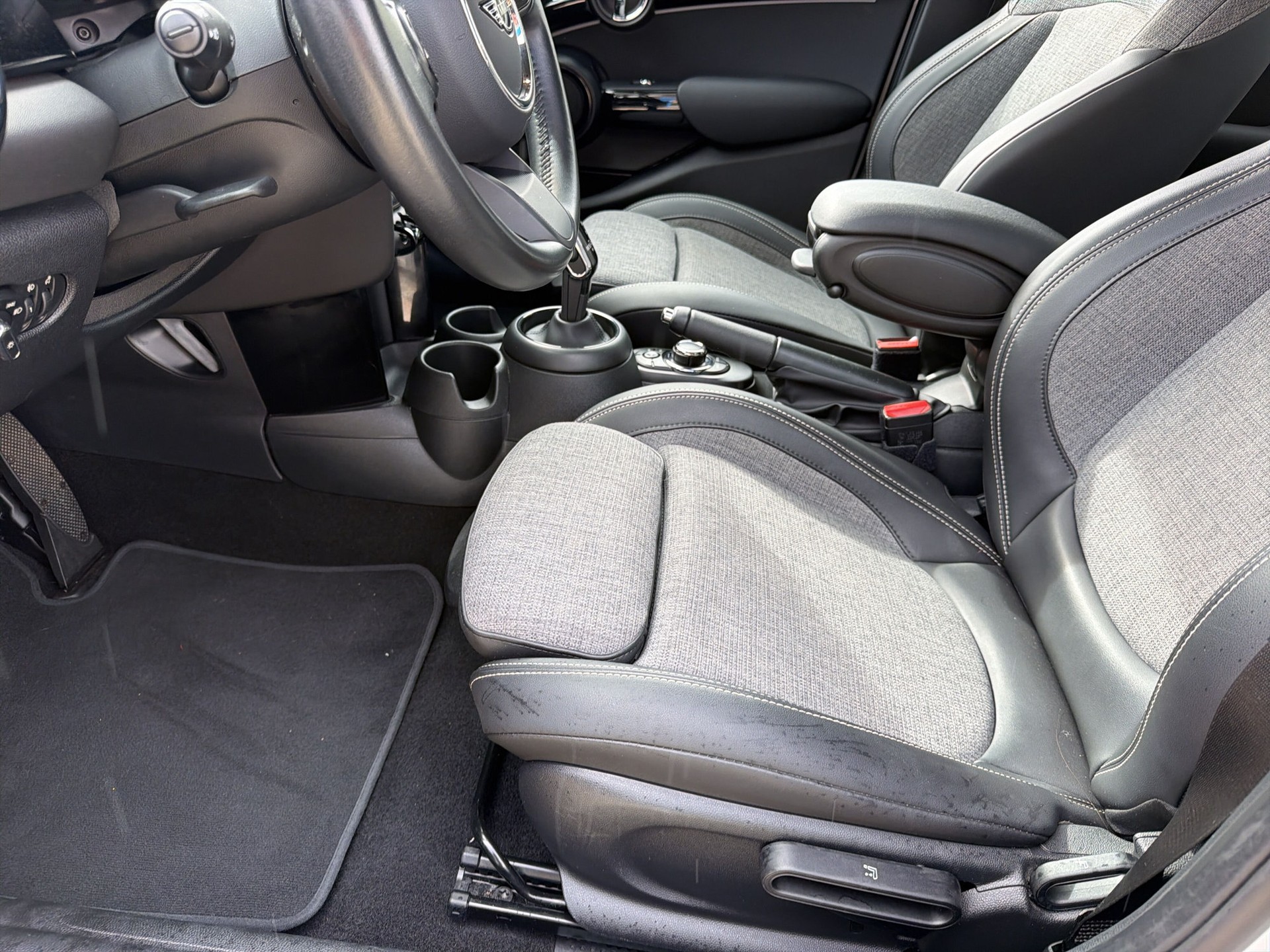 MINI Cooper Steptronic DKG-image-18