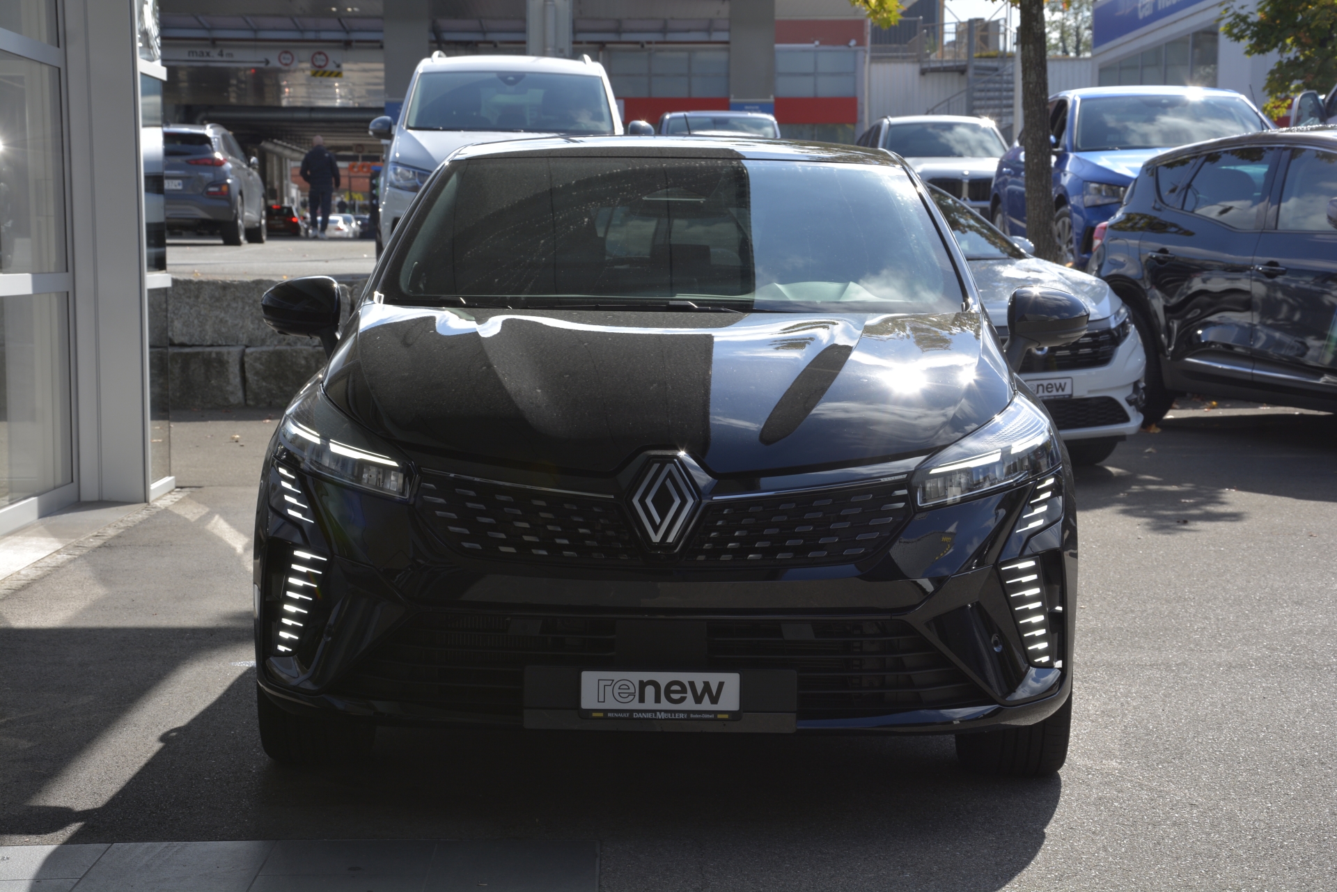 RENAULT Clio 1.6 E-Tech techno-image-1