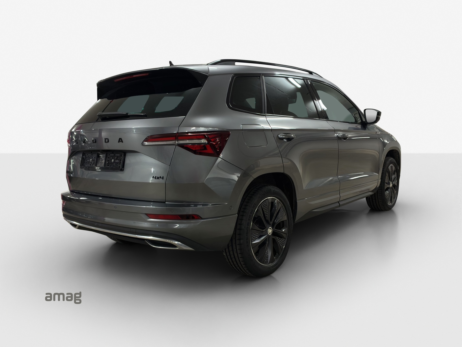 SKODA Karoq 2.0 TSI SportLine 4x4 DSG-image-4