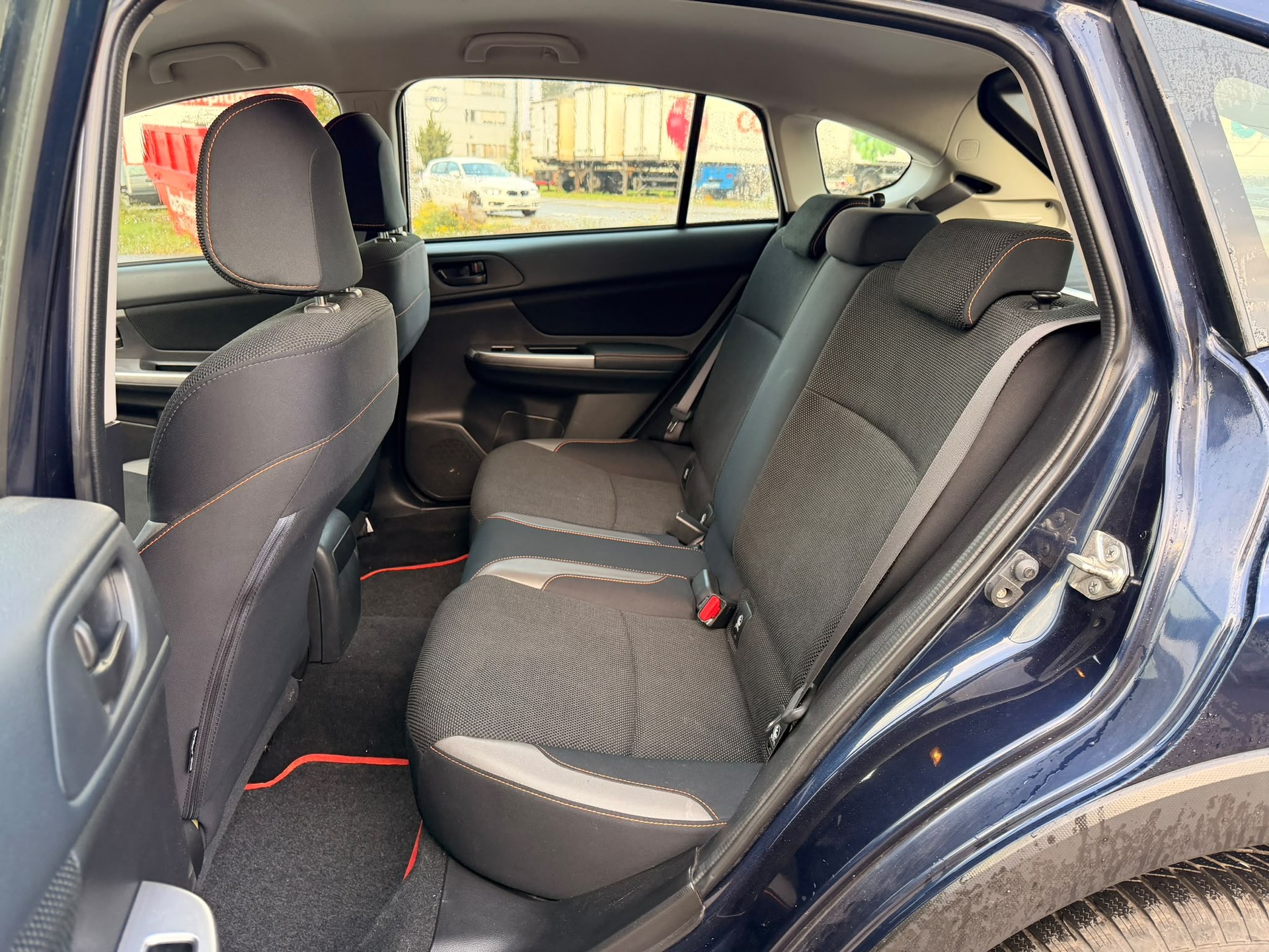 SUBARU XV 1.6 Swiss Two-image-7