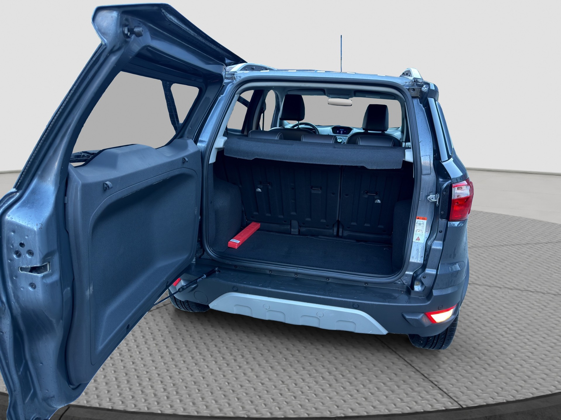 FORD EcoSport 1.5 Titanium PowerShift-image-14