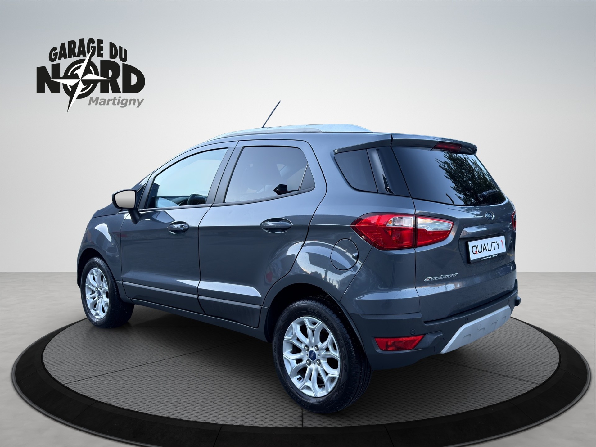 FORD EcoSport 1.5 Titanium PowerShift-image-3
