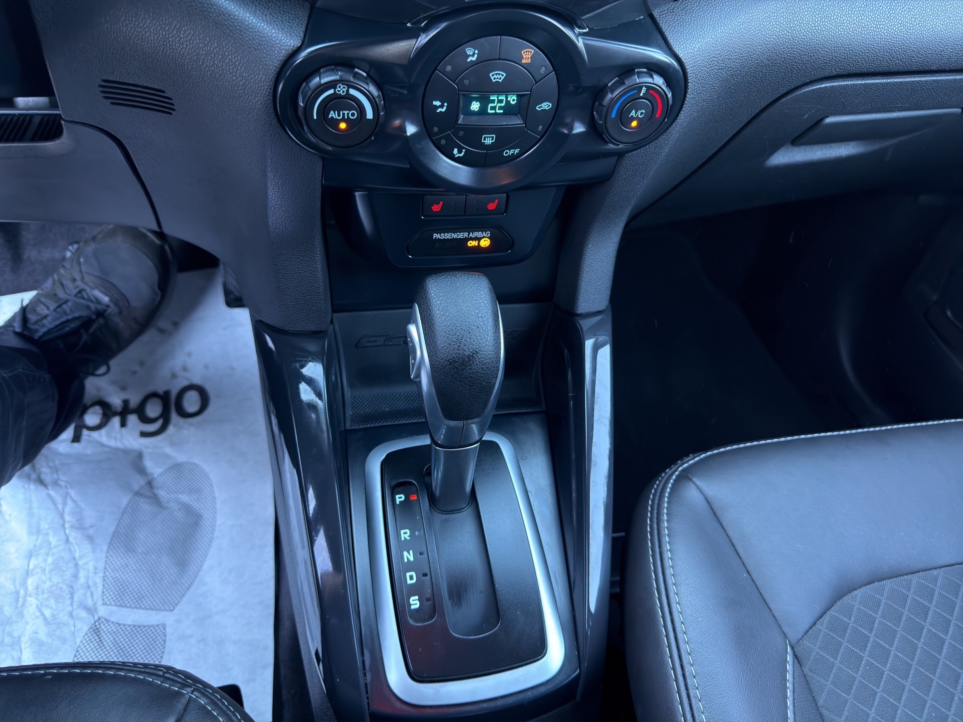 FORD EcoSport 1.5 Titanium PowerShift-image-18