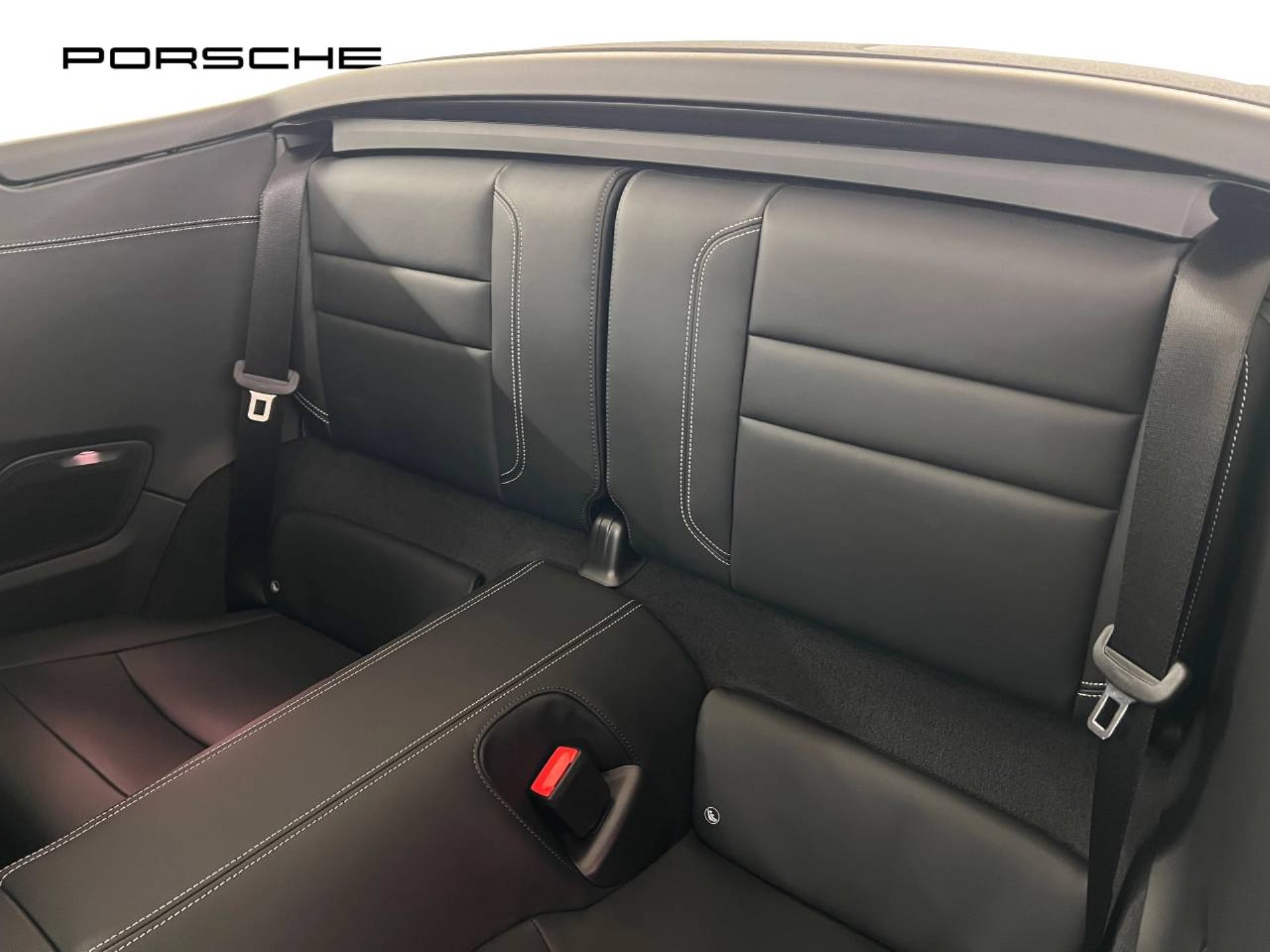 PORSCHE 911 Carrera T Cabriolet-image-24
