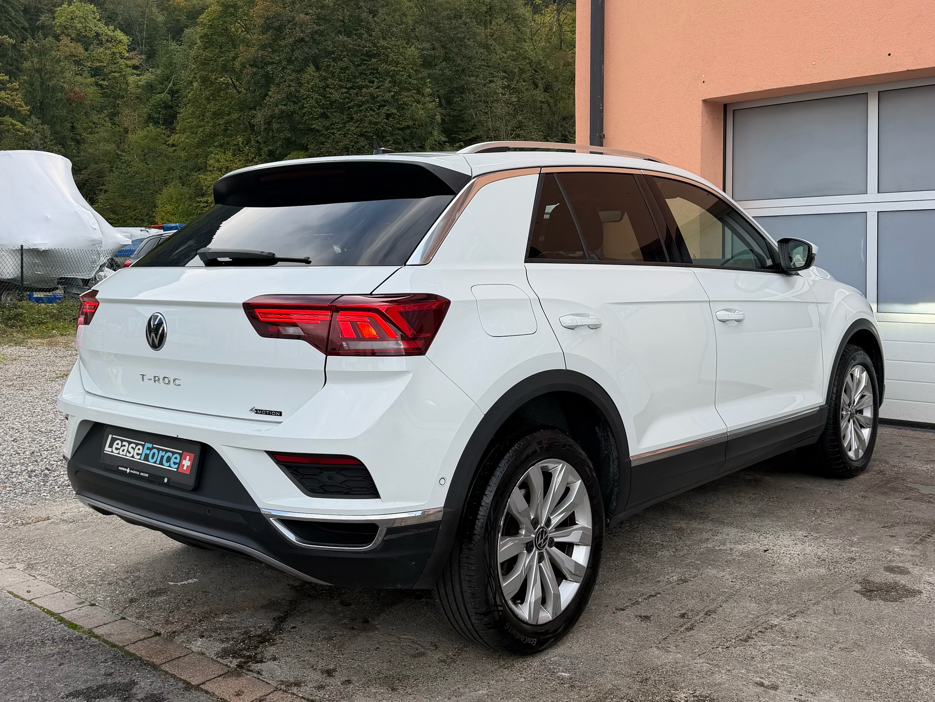 VW T-Roc 2.0 TSI Sport DSG 4Motion-image-5