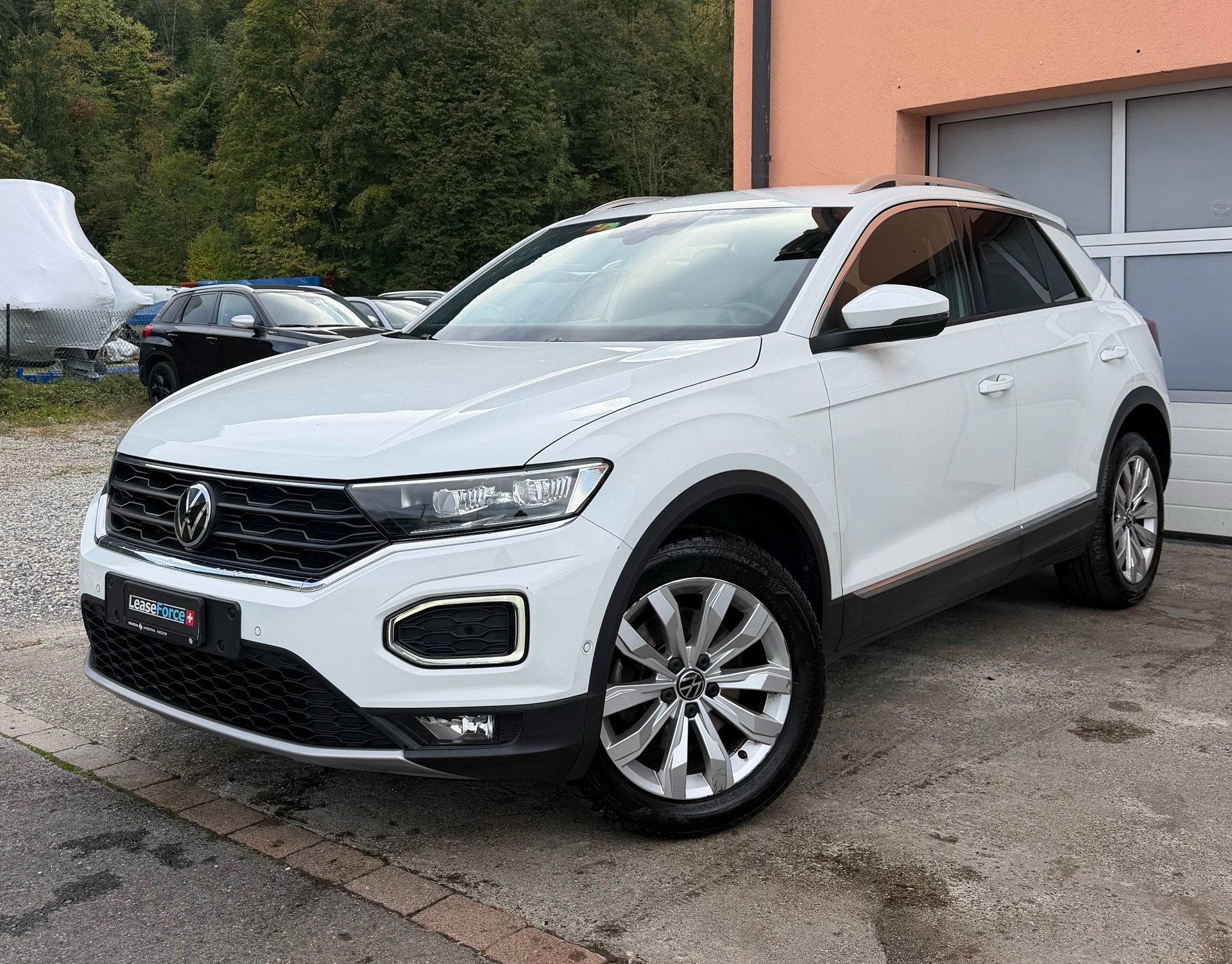 VW T-Roc 2.0 TSI Sport DSG 4Motion-image-1