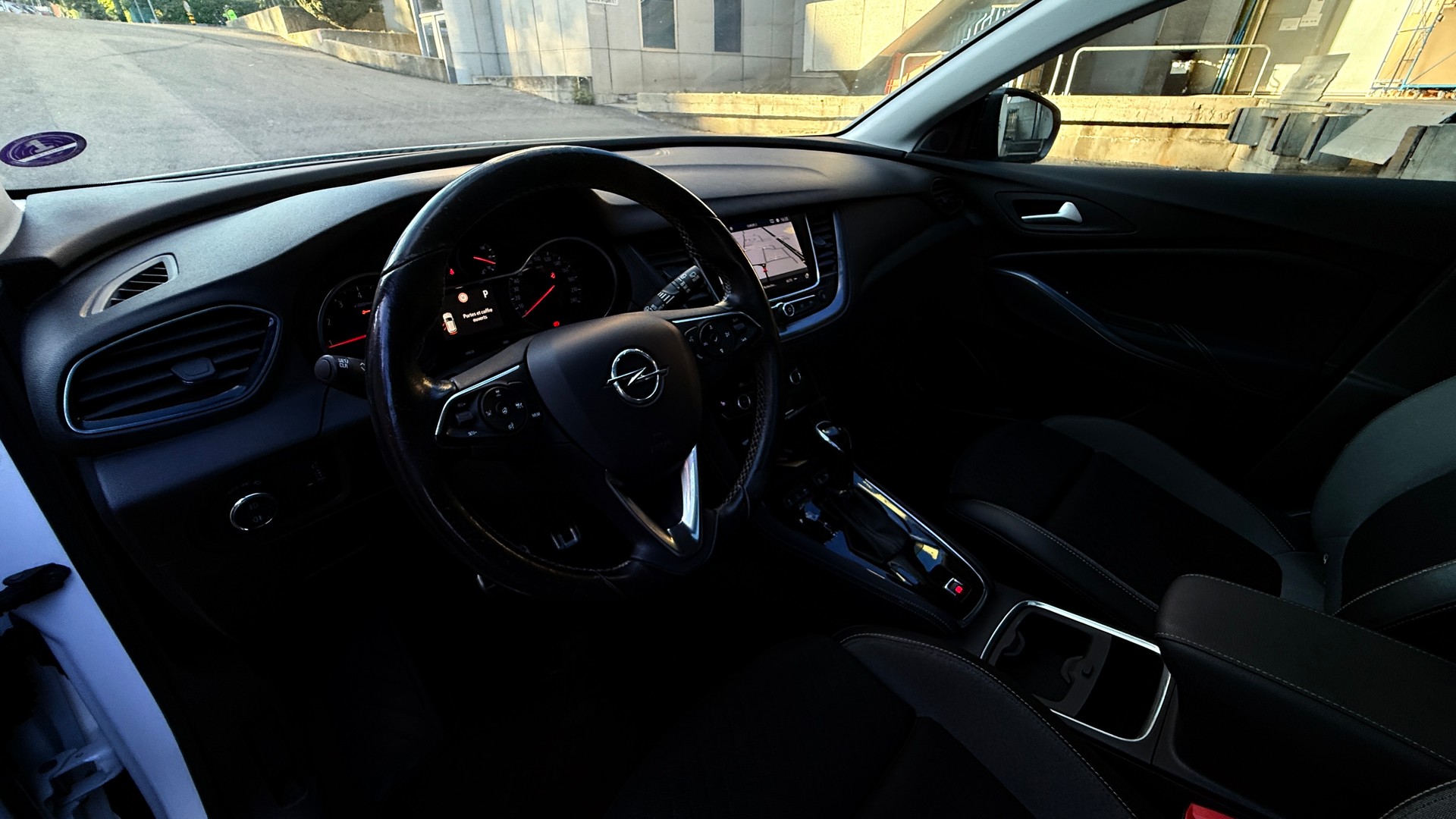 OPEL Grandland X 1.2i TP Excellence Automatik-image-10