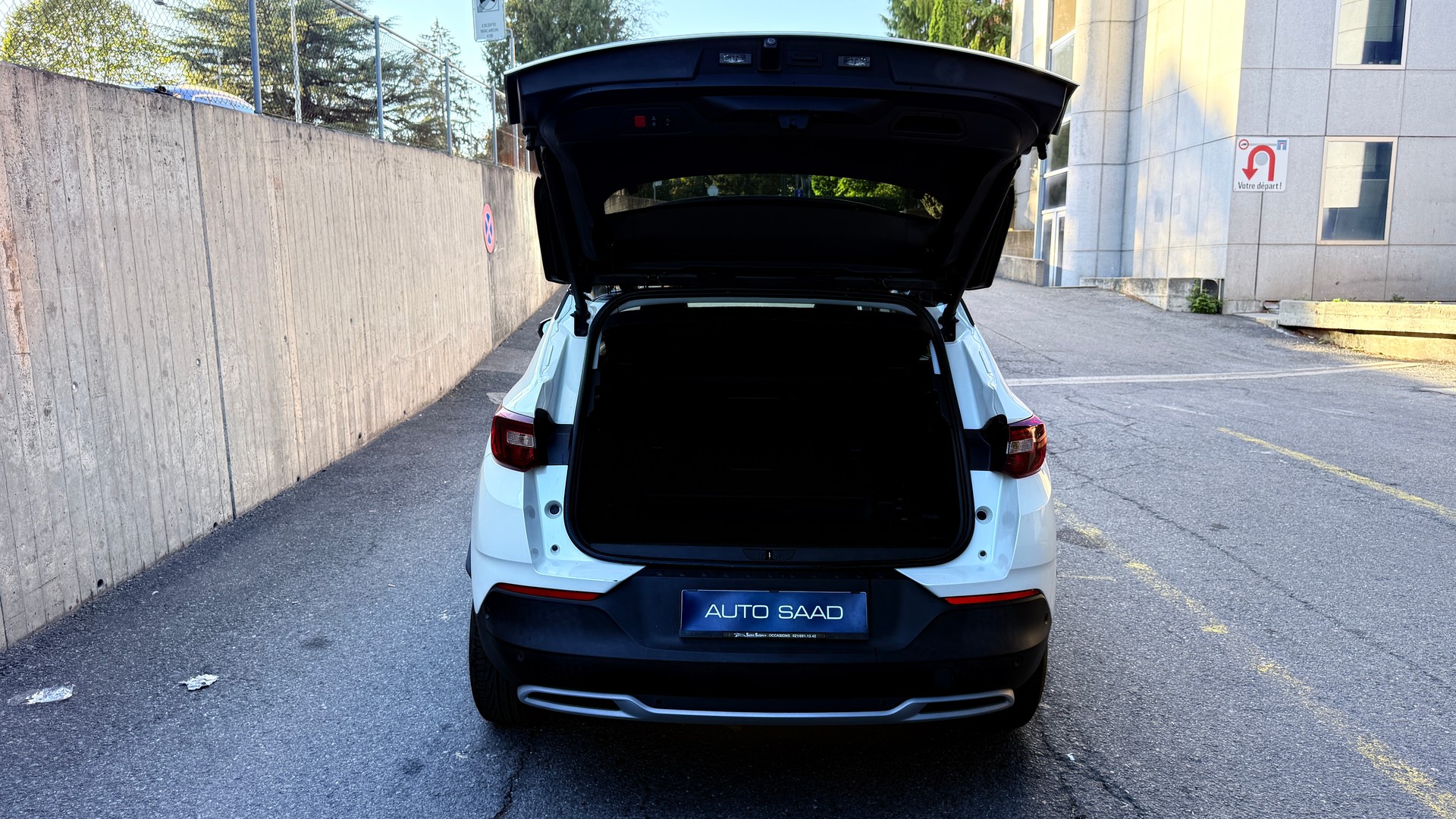 OPEL Grandland X 1.2i TP Excellence Automatik-image-6