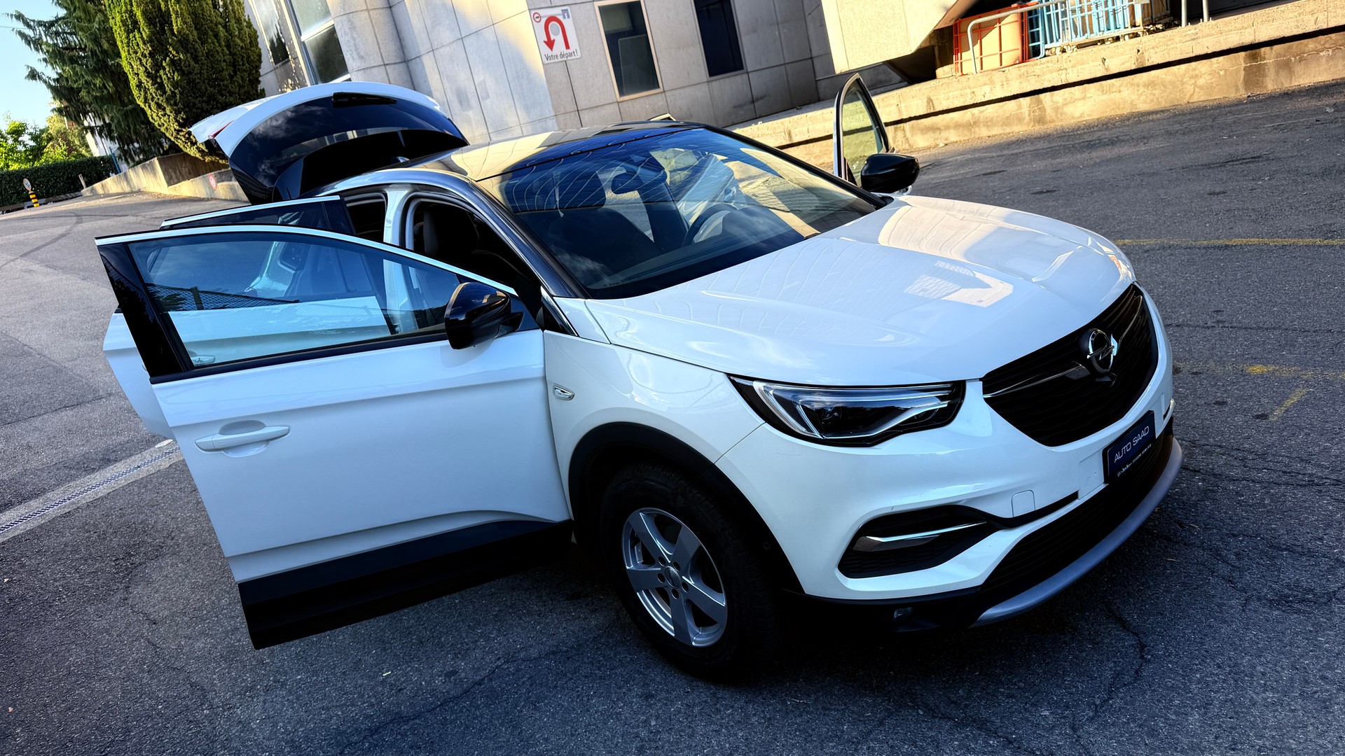 OPEL Grandland X 1.2i TP Excellence Automatik-image-15