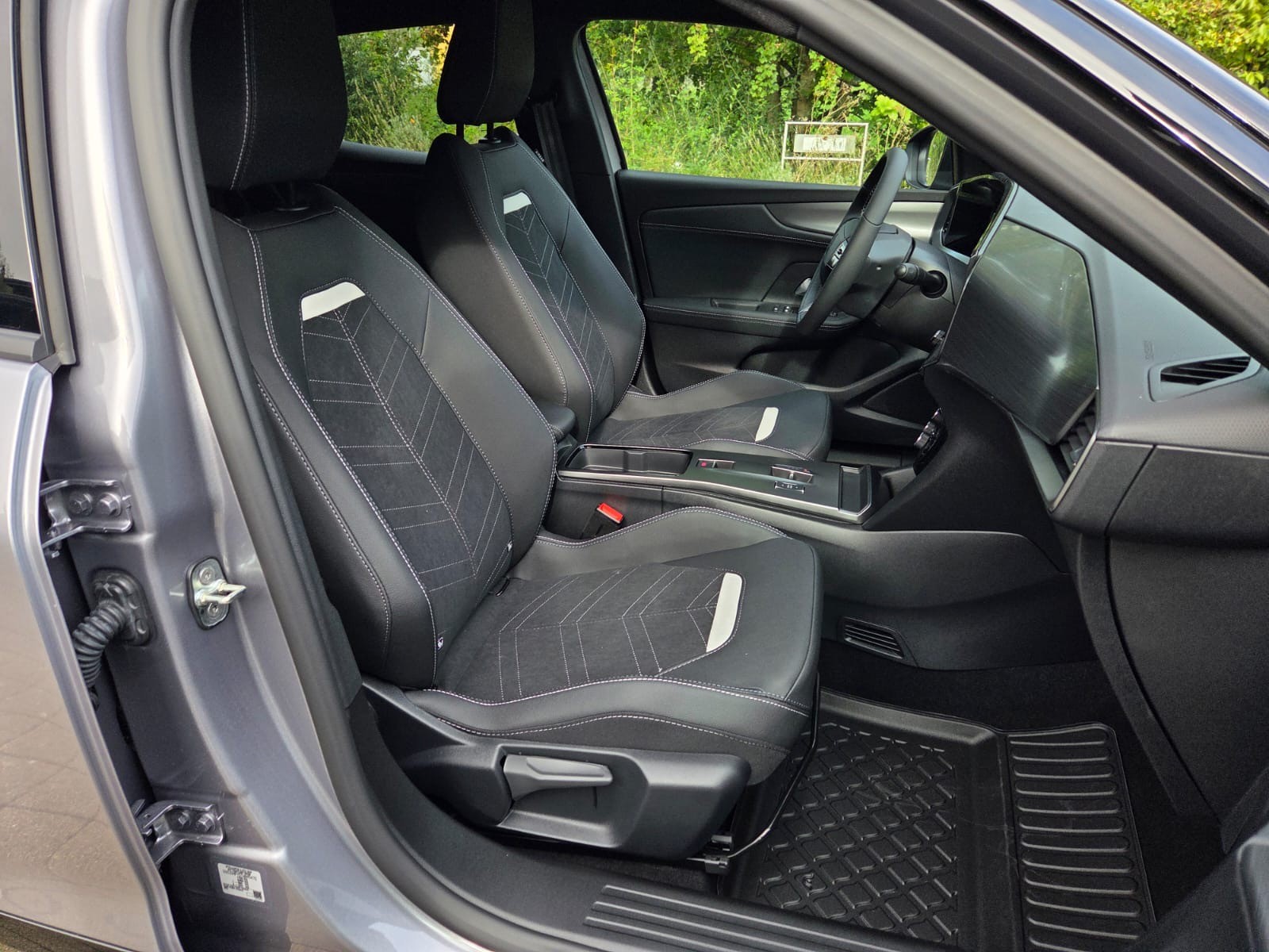 OPEL Mokka 1.2 Direct Injection Turbo MHEV GS VIVA-image-12