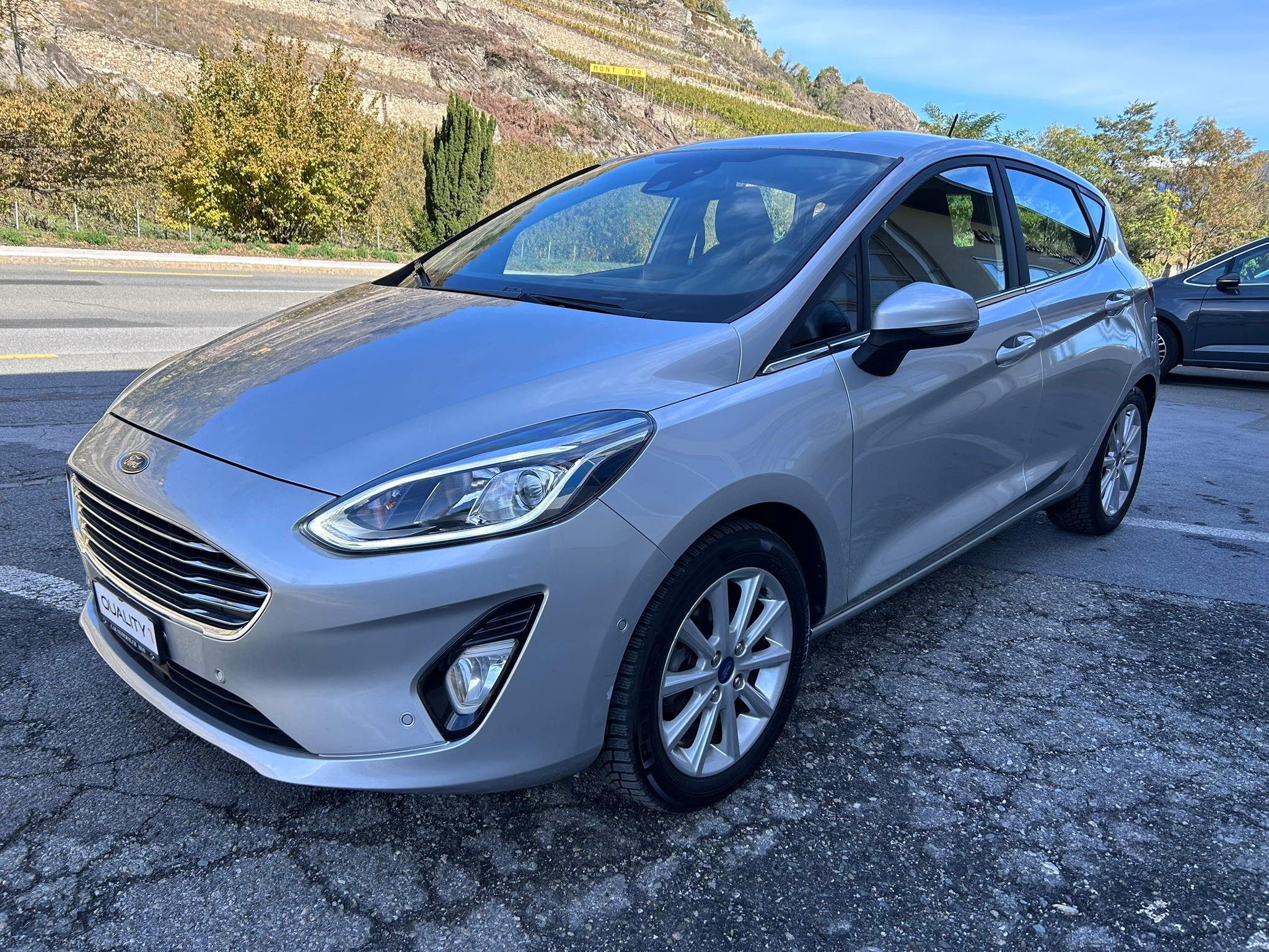 Car photo