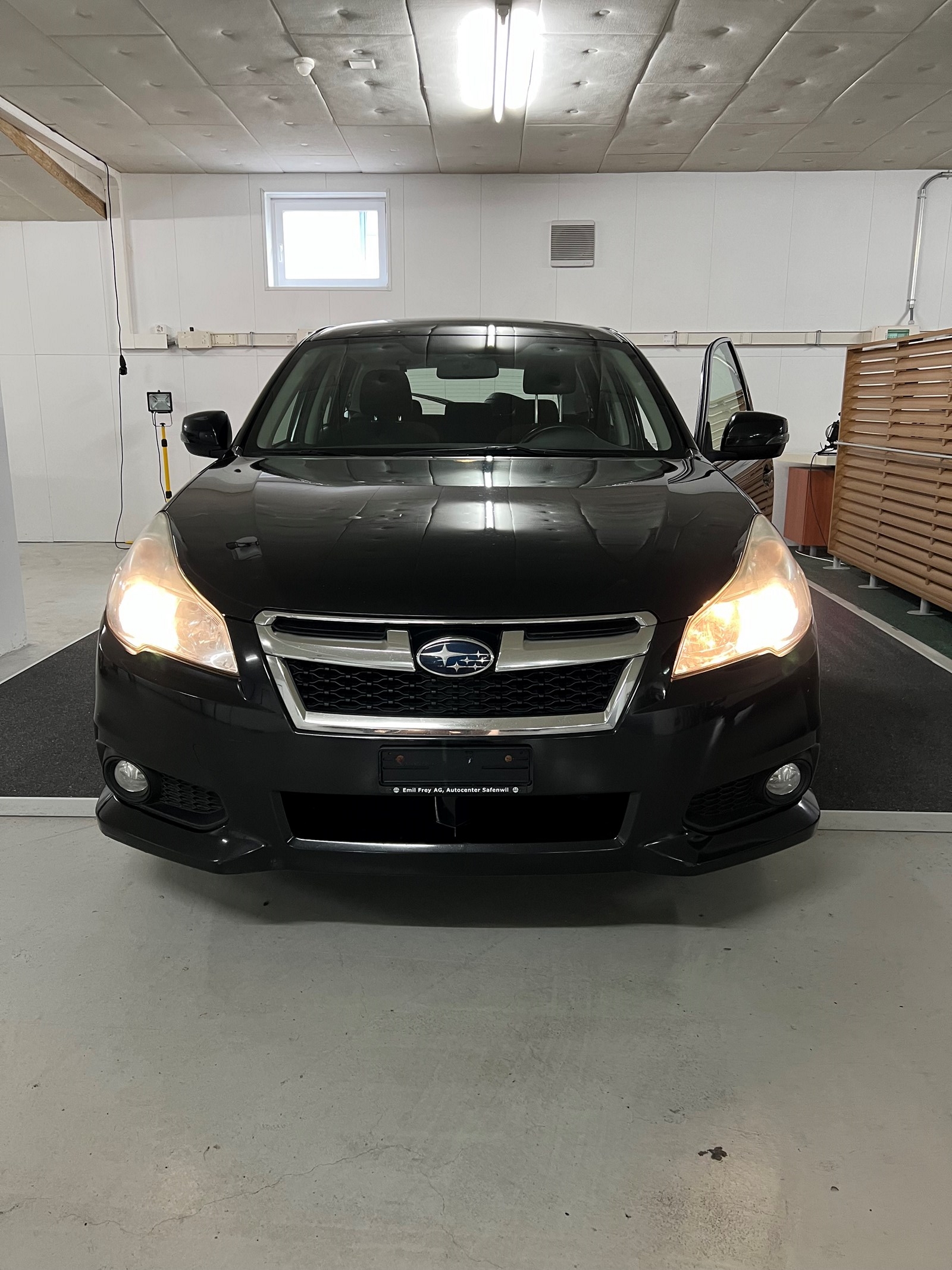 SUBARU Legacy 2.0i Swiss AWD Lineartronic-image-1