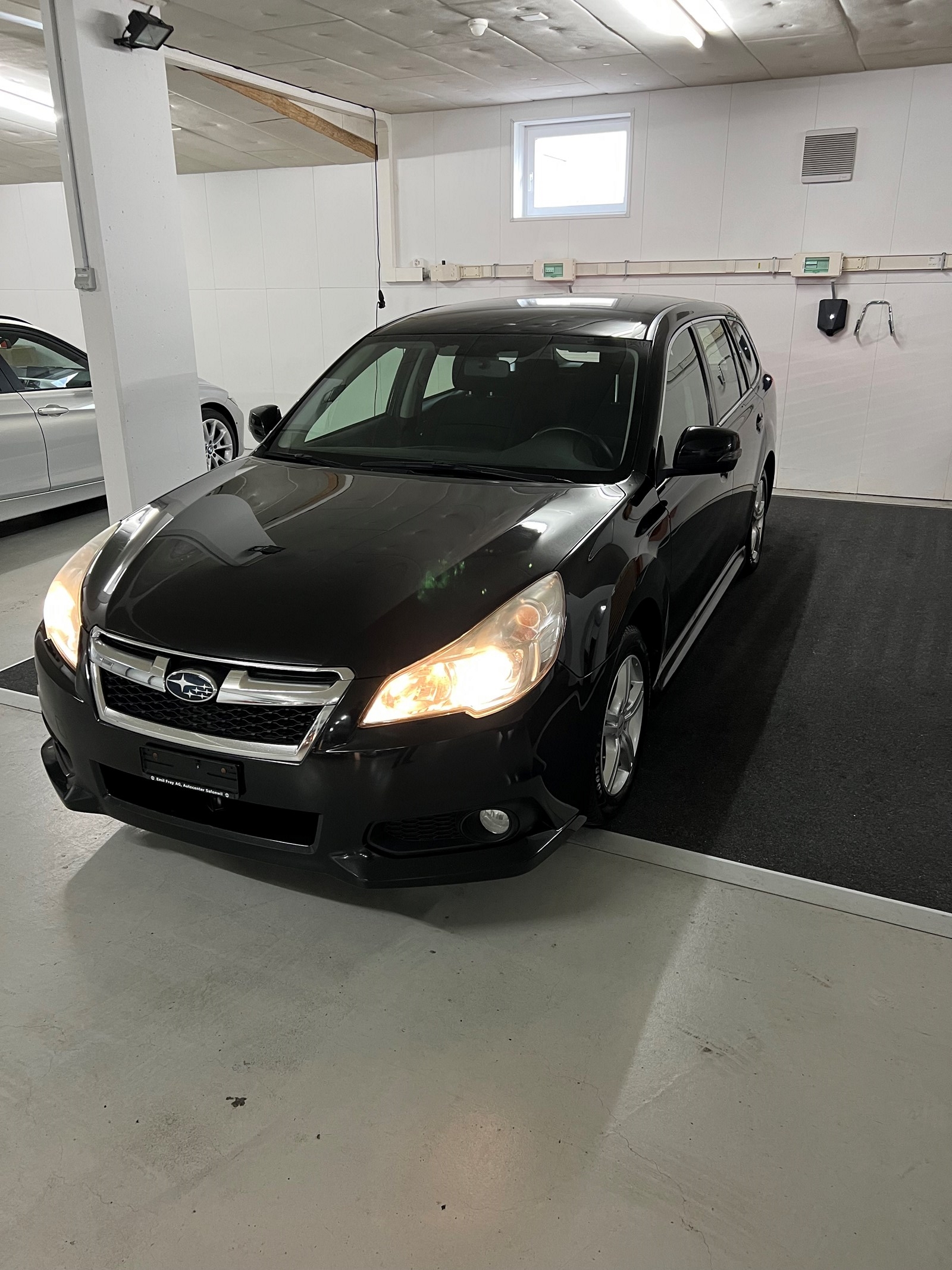 SUBARU Legacy 2.0i Swiss AWD Lineartronic-image-0