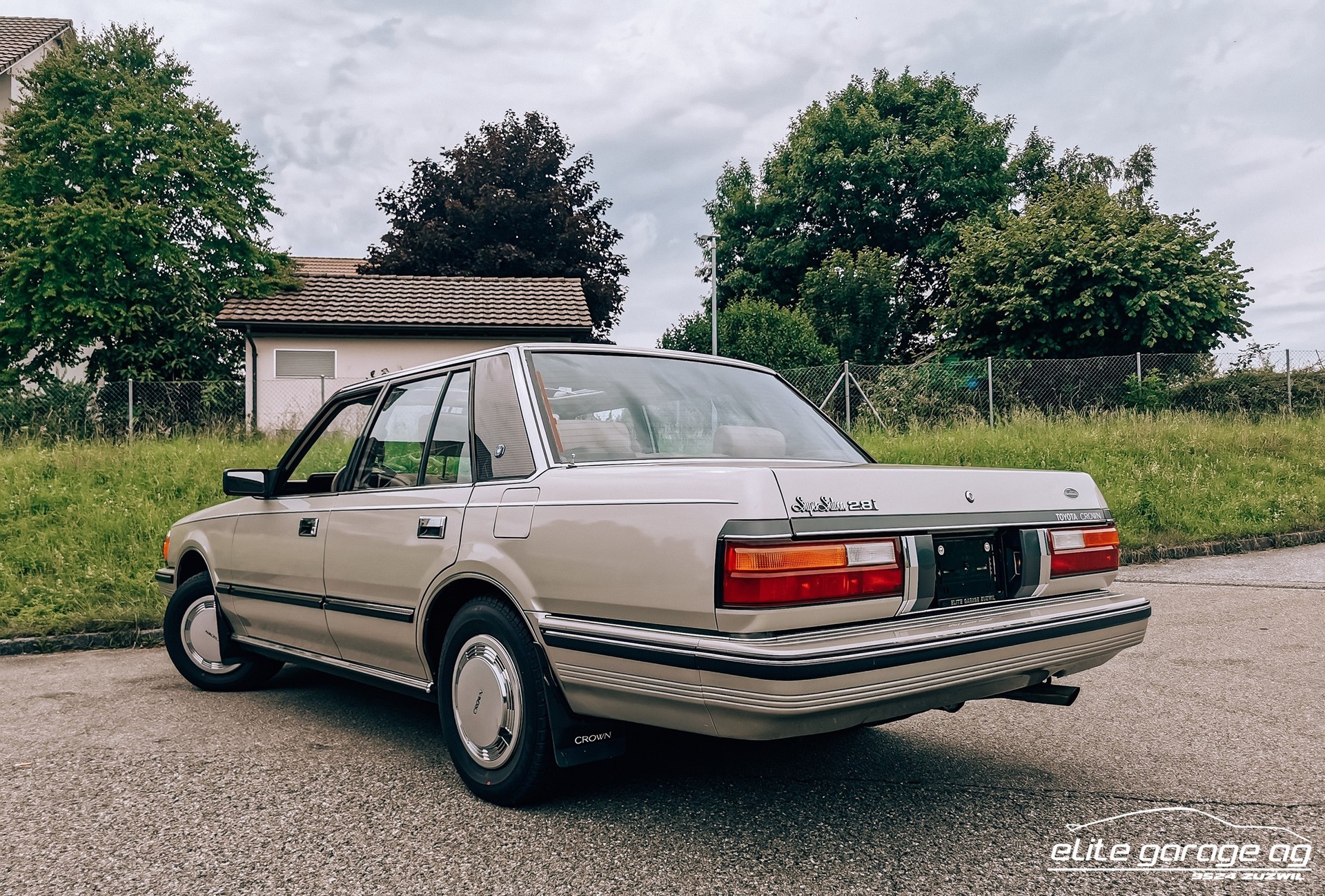 TOYOTA Crown 2800i Super Saloon-image-6