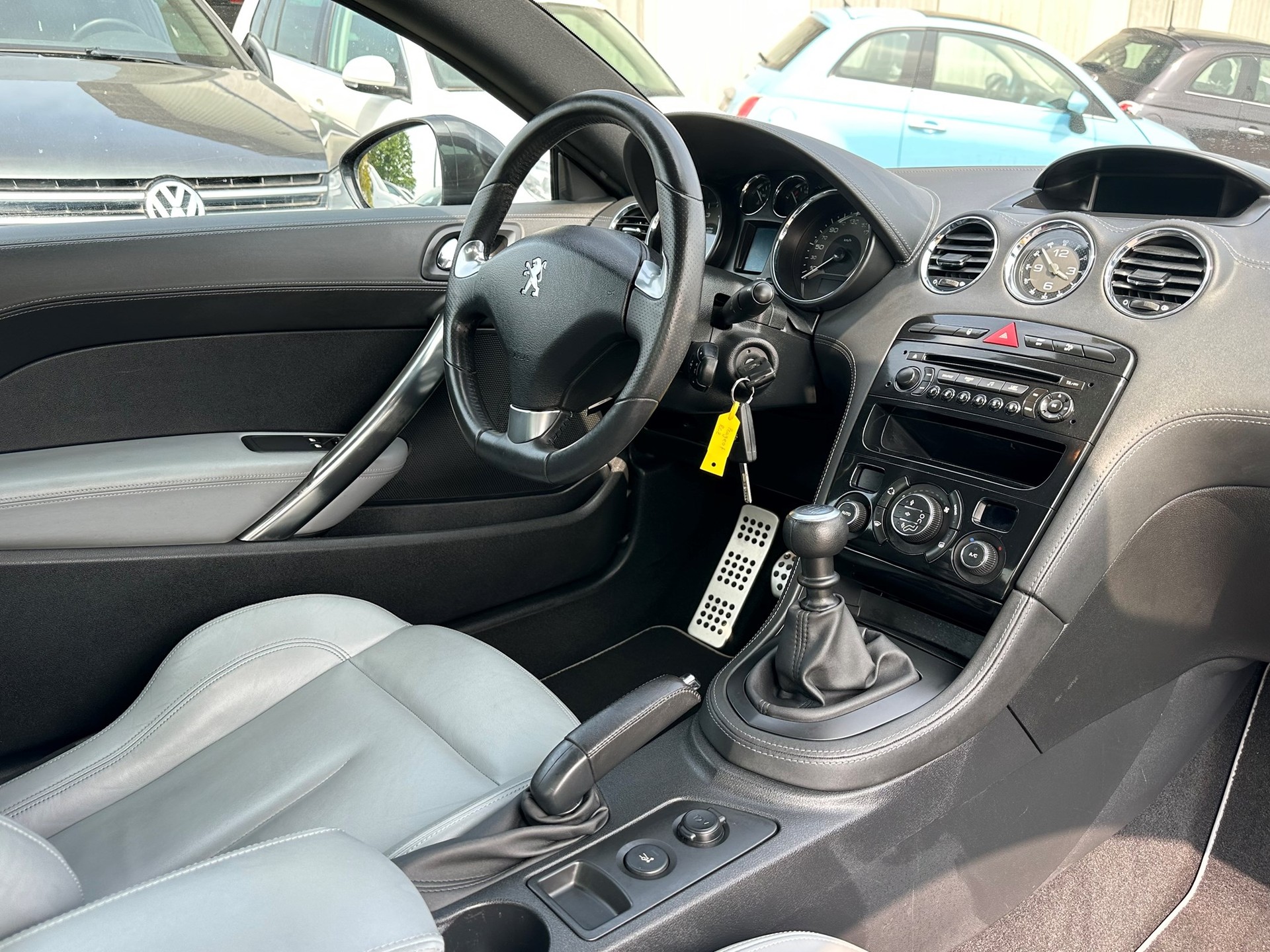 PEUGEOT RCZ 1.6 Turbo-image-7