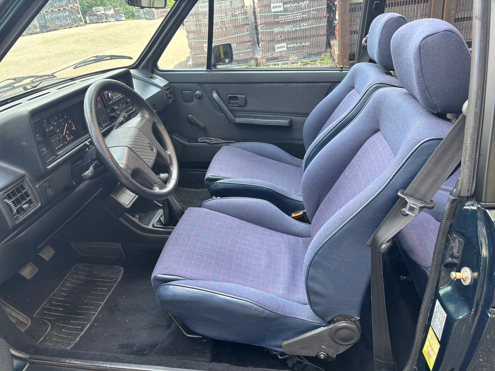 VW Golf Cabriolet 1800 (GL)-image-12
