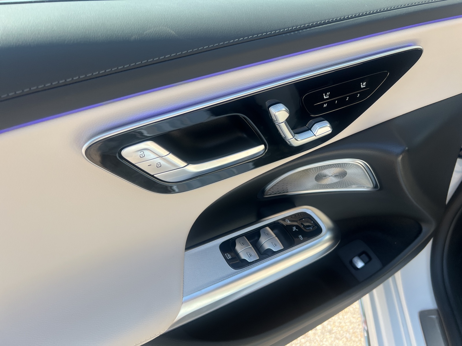 MERCEDES-BENZ E 220 d T 4Matic 9G-Tronic-image-12