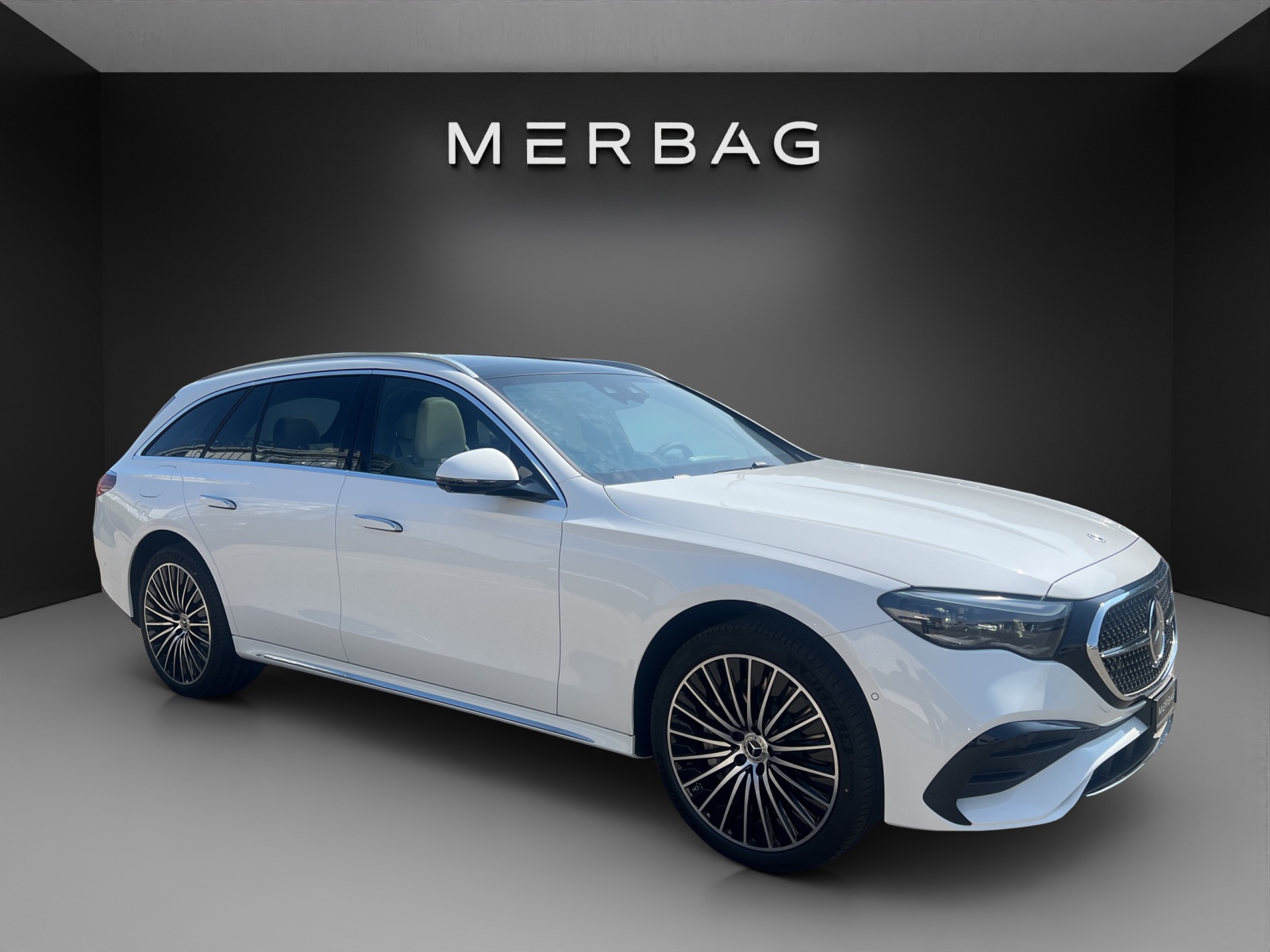MERCEDES-BENZ E 220 d T 4Matic 9G-Tronic-image-5