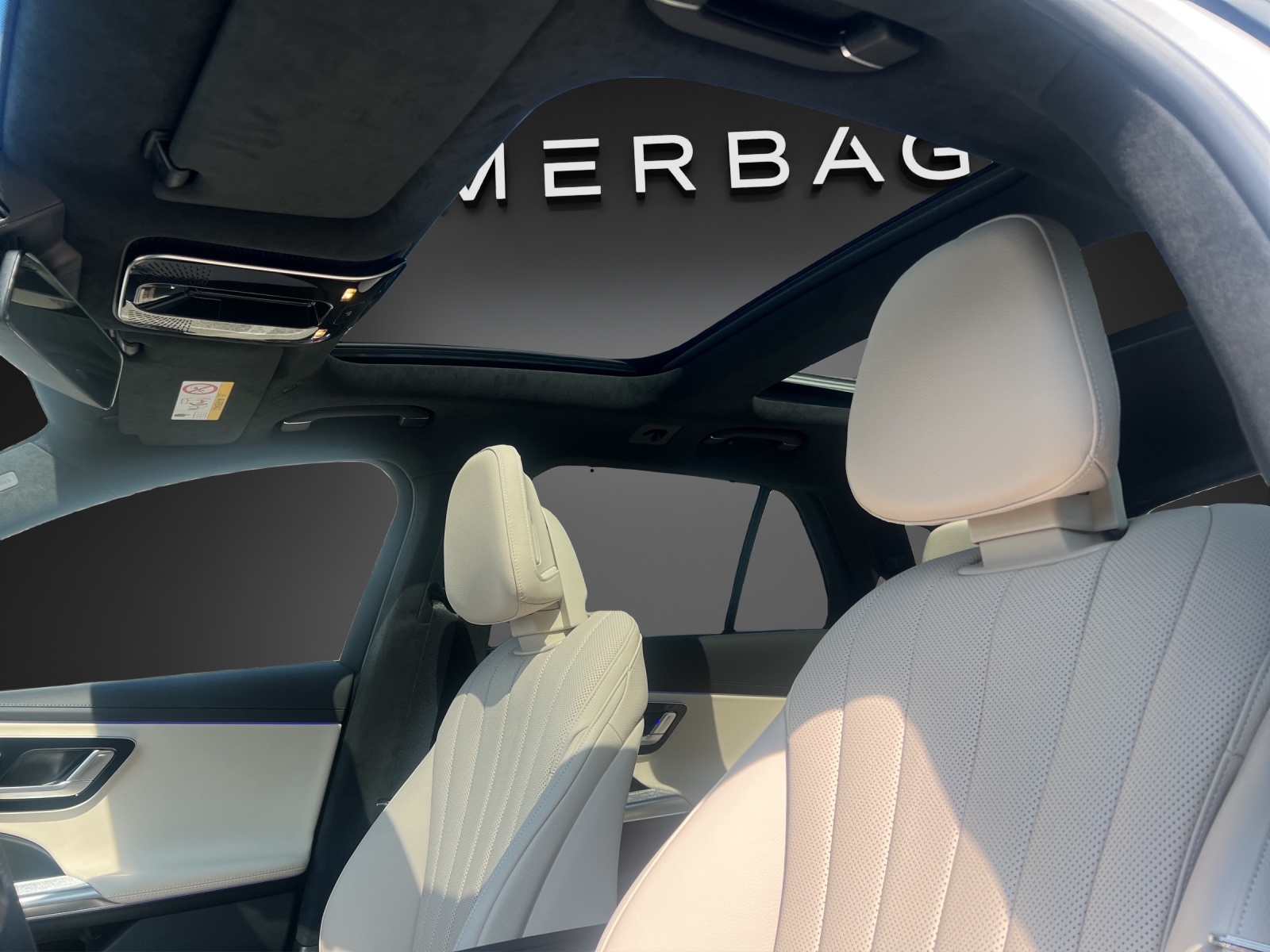 MERCEDES-BENZ E 220 d T 4Matic 9G-Tronic-image-13