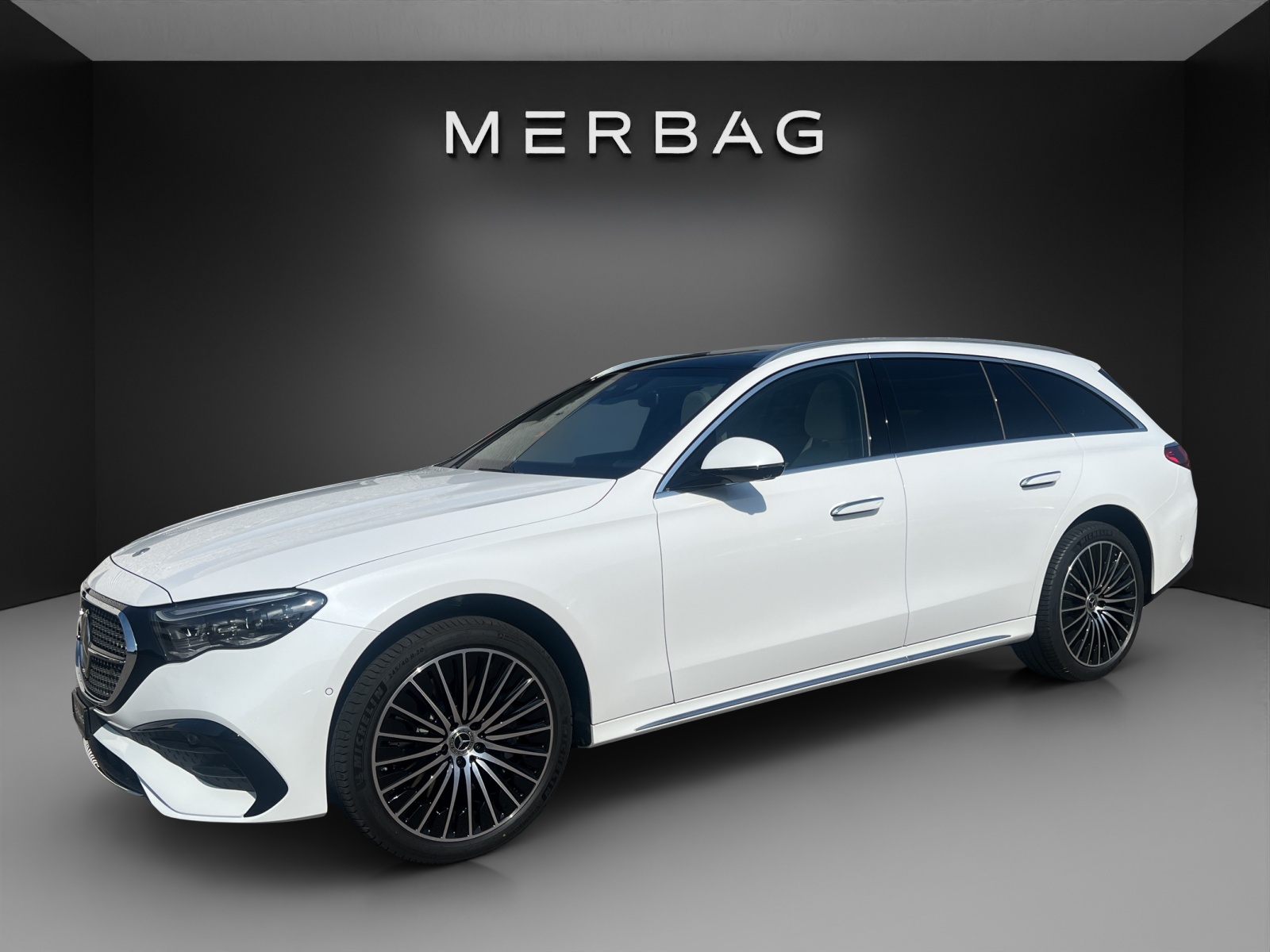 MERCEDES-BENZ E 220 d T 4Matic 9G-Tronic-image-0