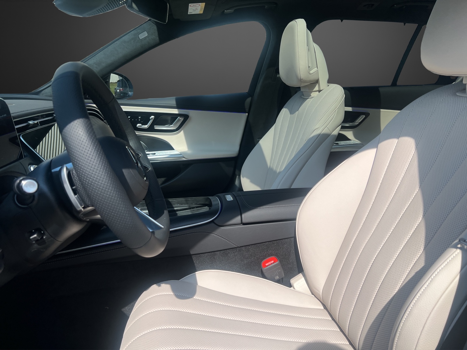 MERCEDES-BENZ E 220 d T 4Matic 9G-Tronic-image-9