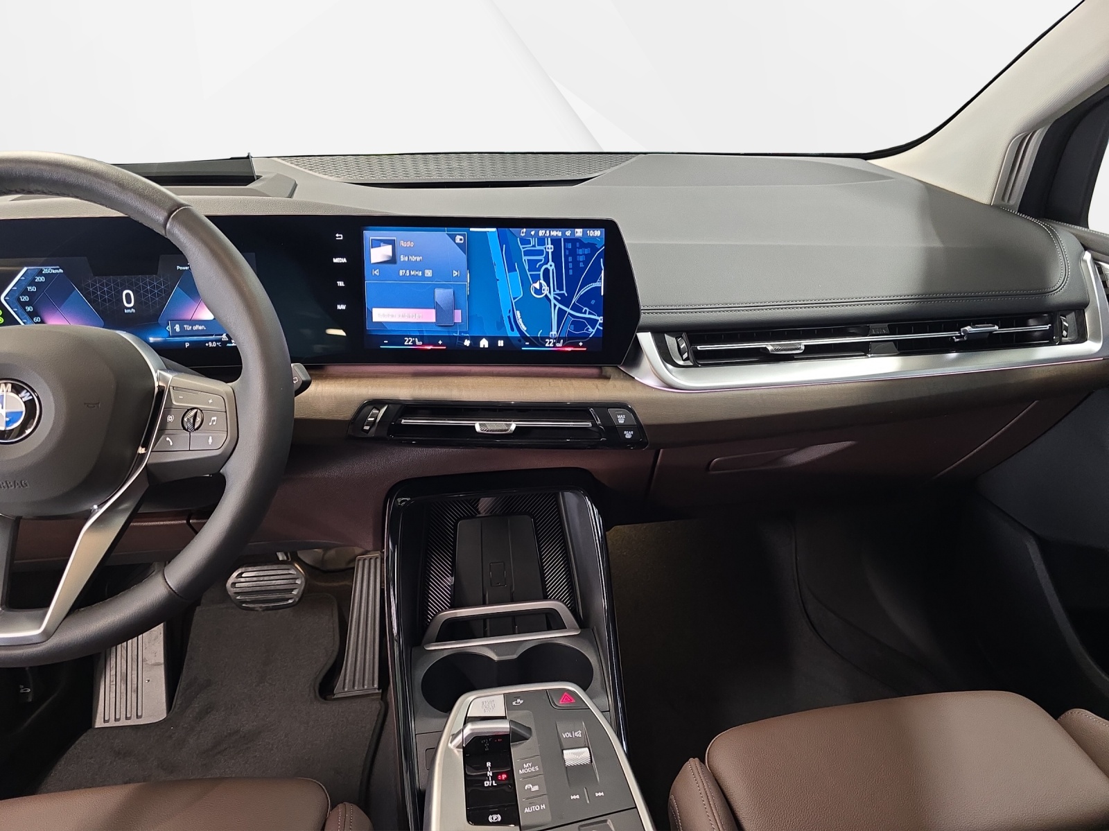 BMW 218i Active Tourer Luxury Line DKG-image-13