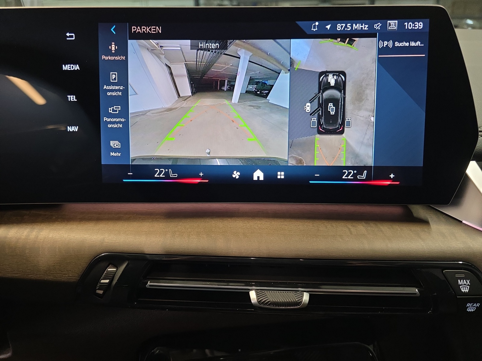 BMW 218i Active Tourer Luxury Line DKG-image-14
