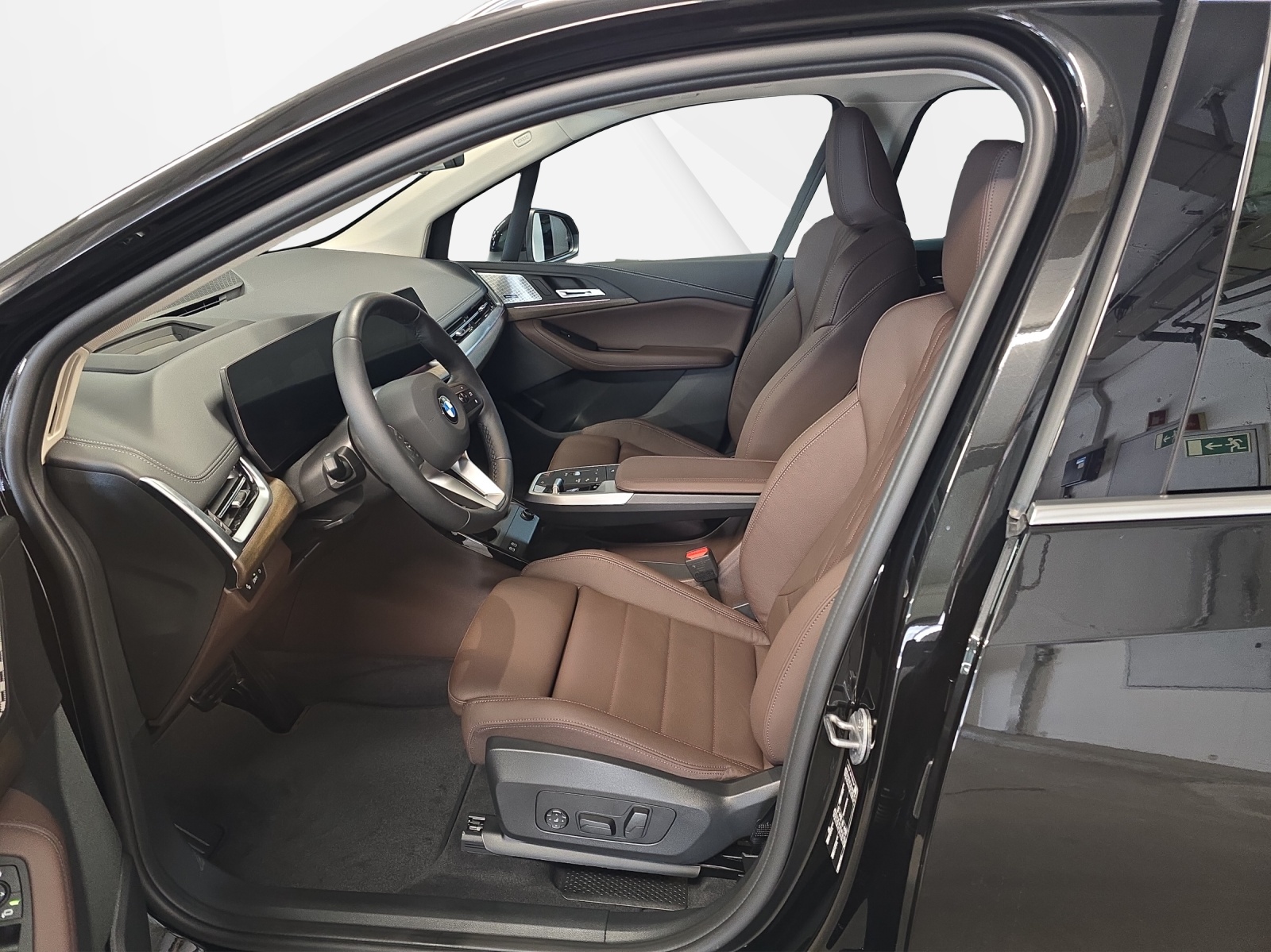 BMW 218i Active Tourer Luxury Line DKG-image-9
