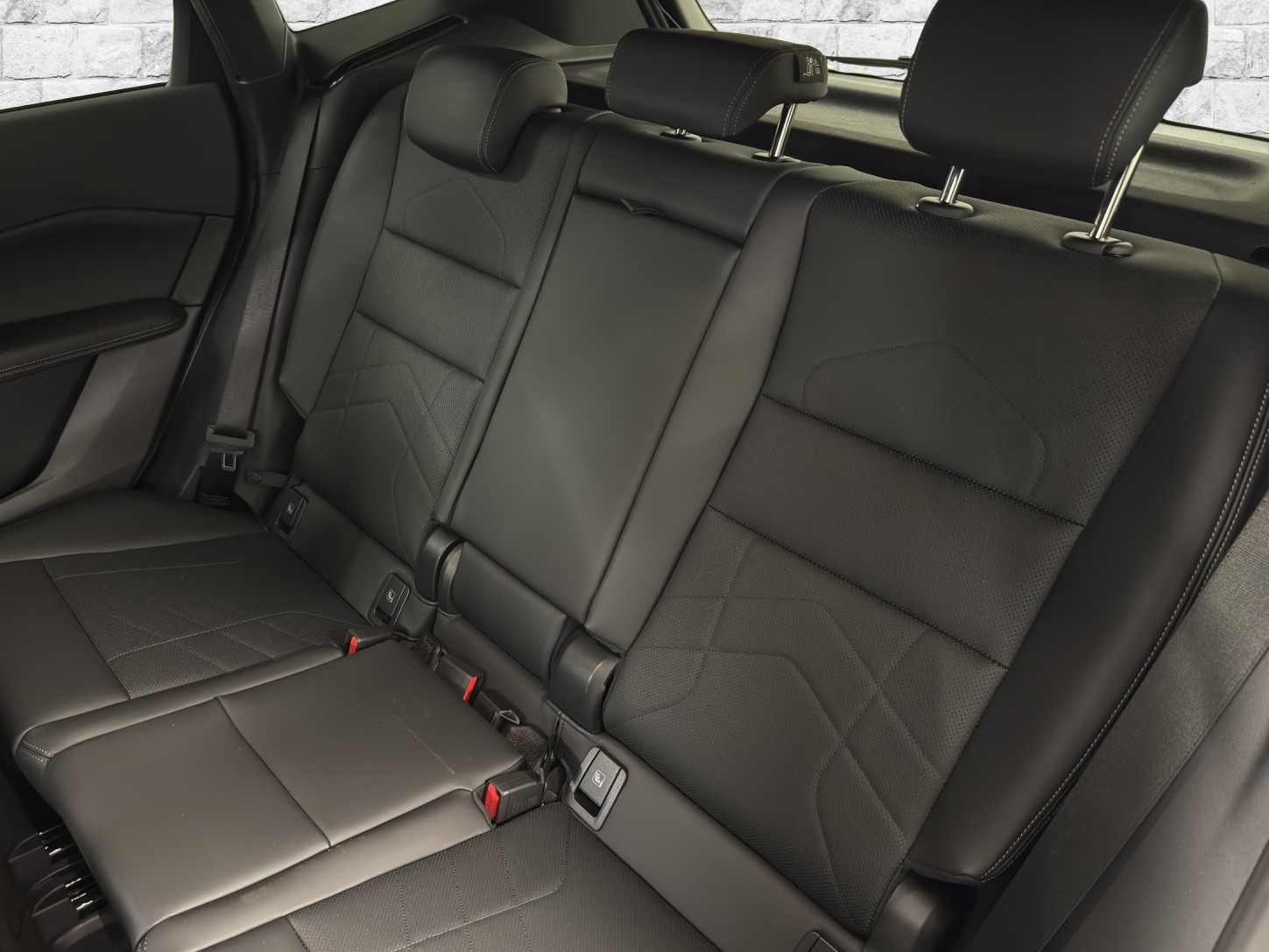 BMW 223d AT xDr M Sport DKG-image-12