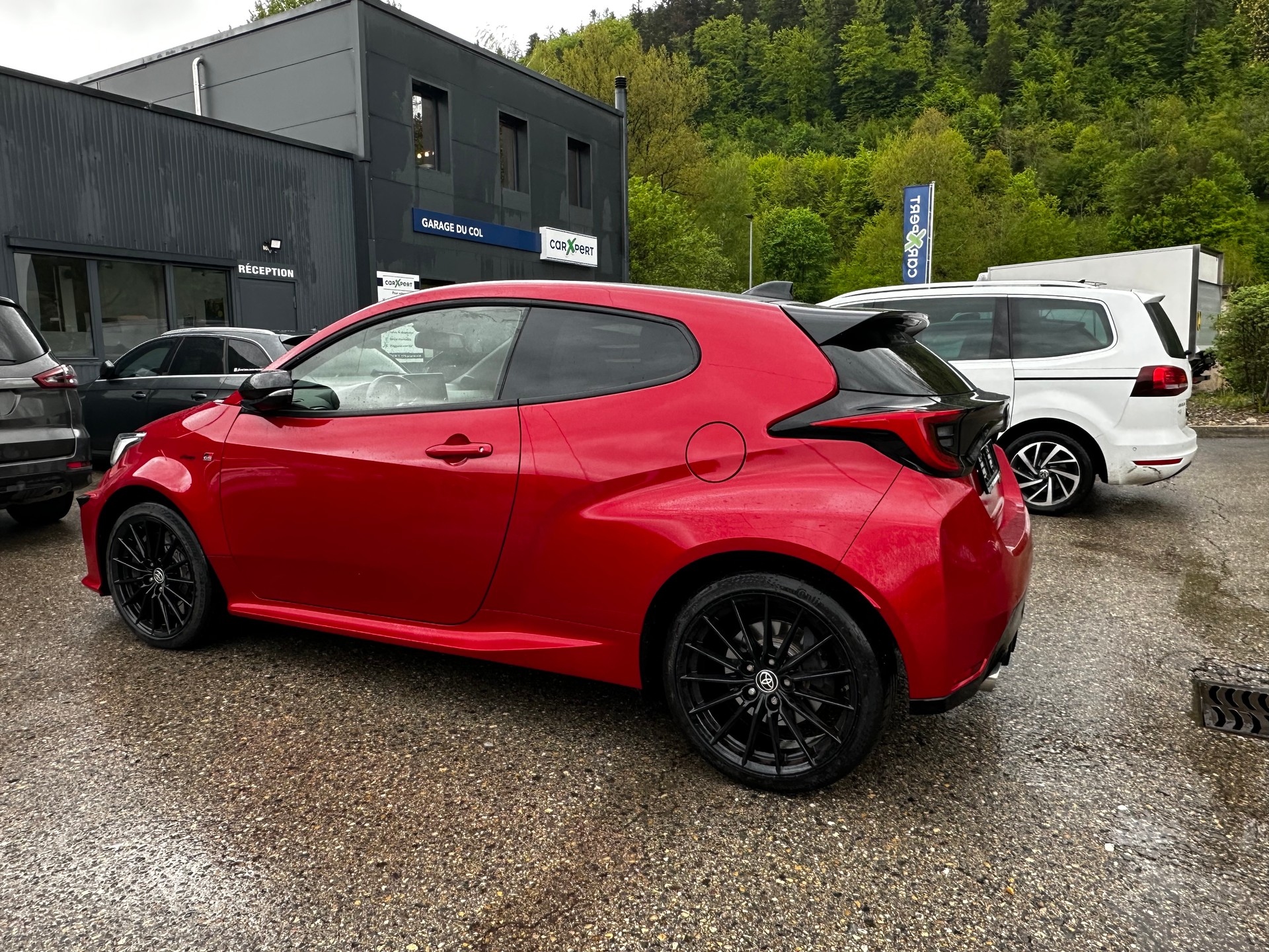 TOYOTA Yaris 1.6 GR Sport-image-2