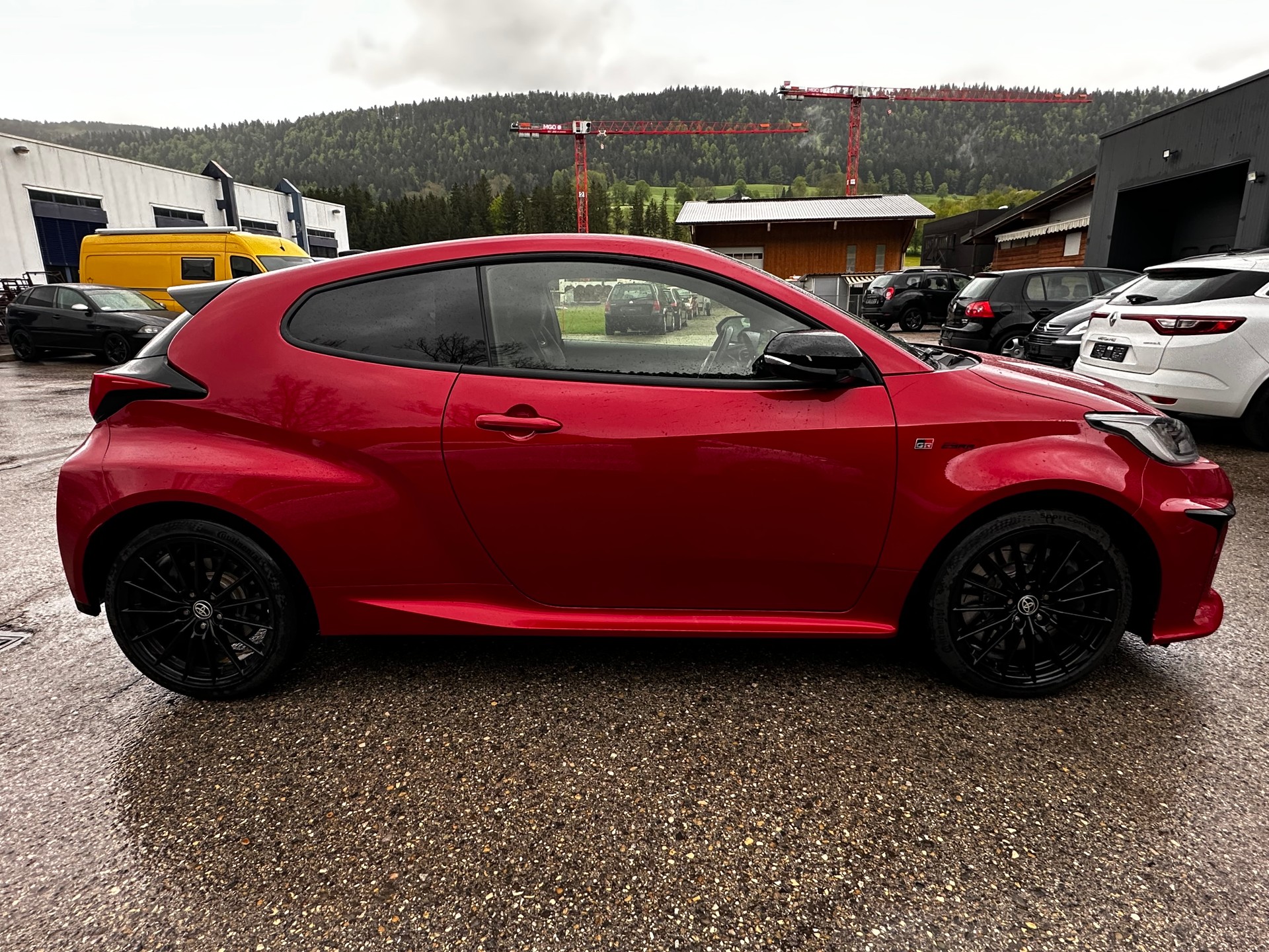 TOYOTA Yaris 1.6 GR Sport-image-4