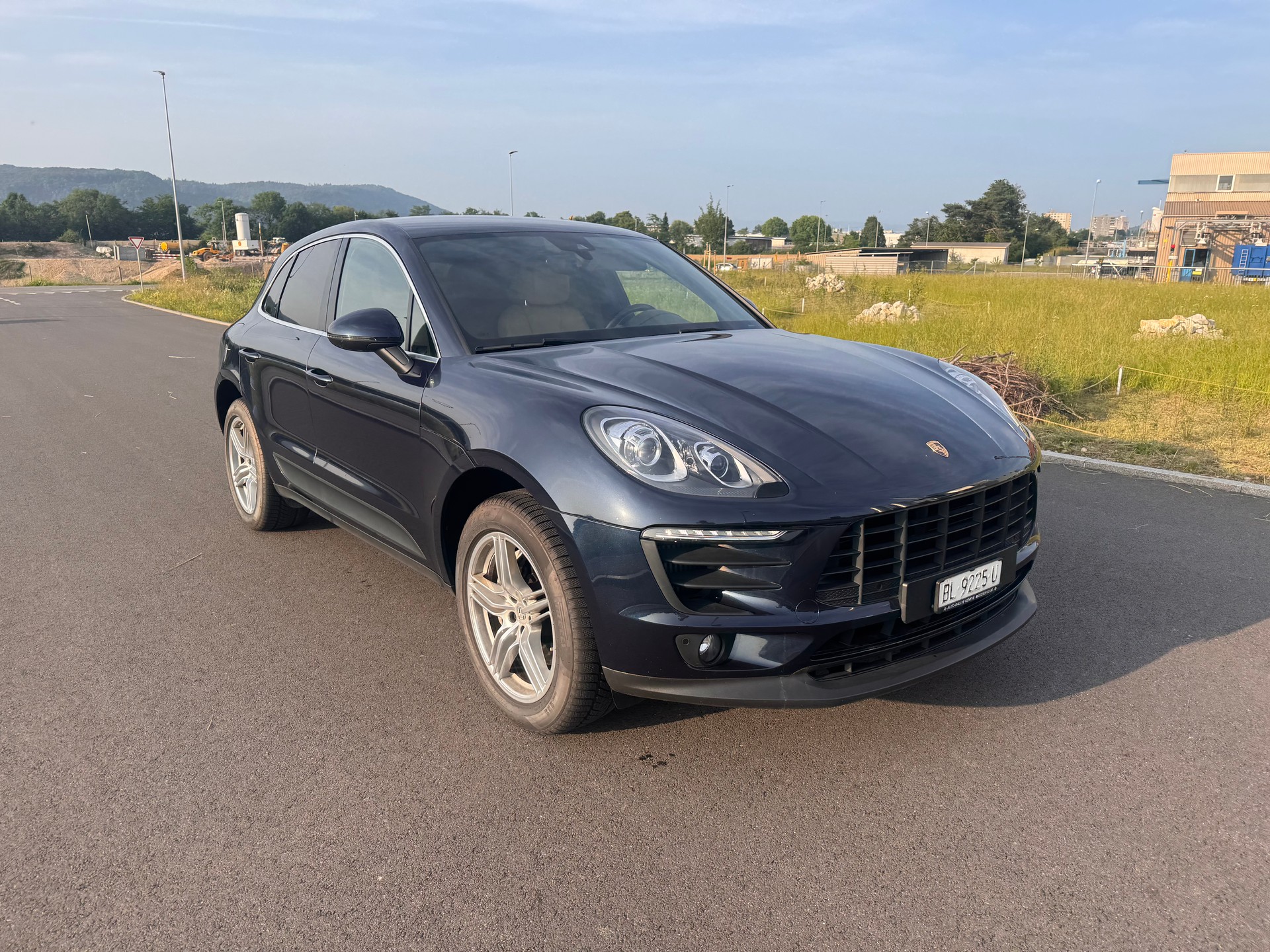 PORSCHE Macan S PDK-image-2