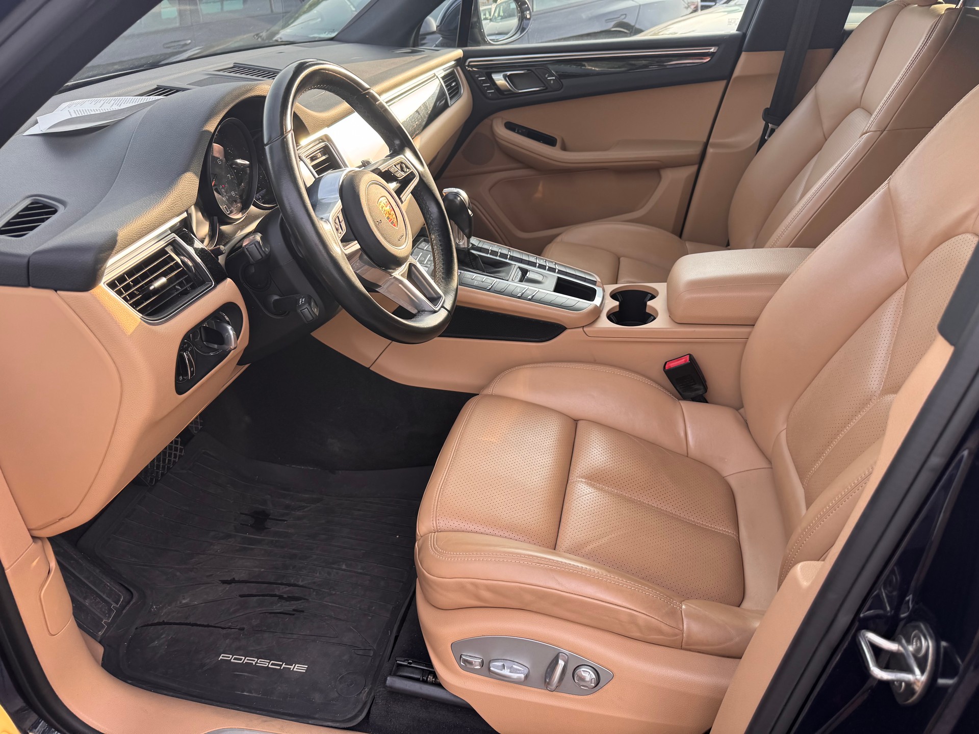 PORSCHE Macan S PDK-image-9