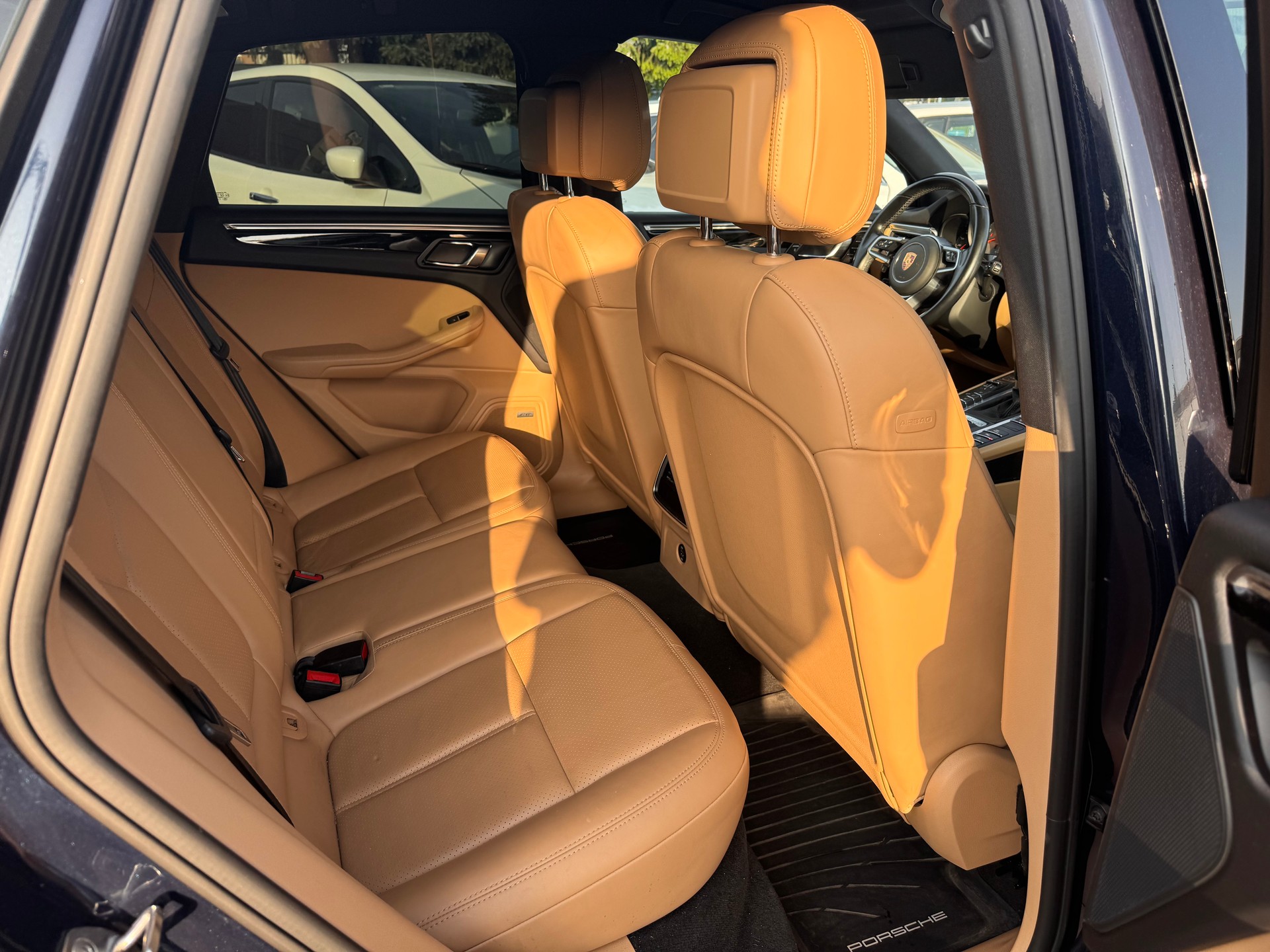 PORSCHE Macan S PDK-image-7