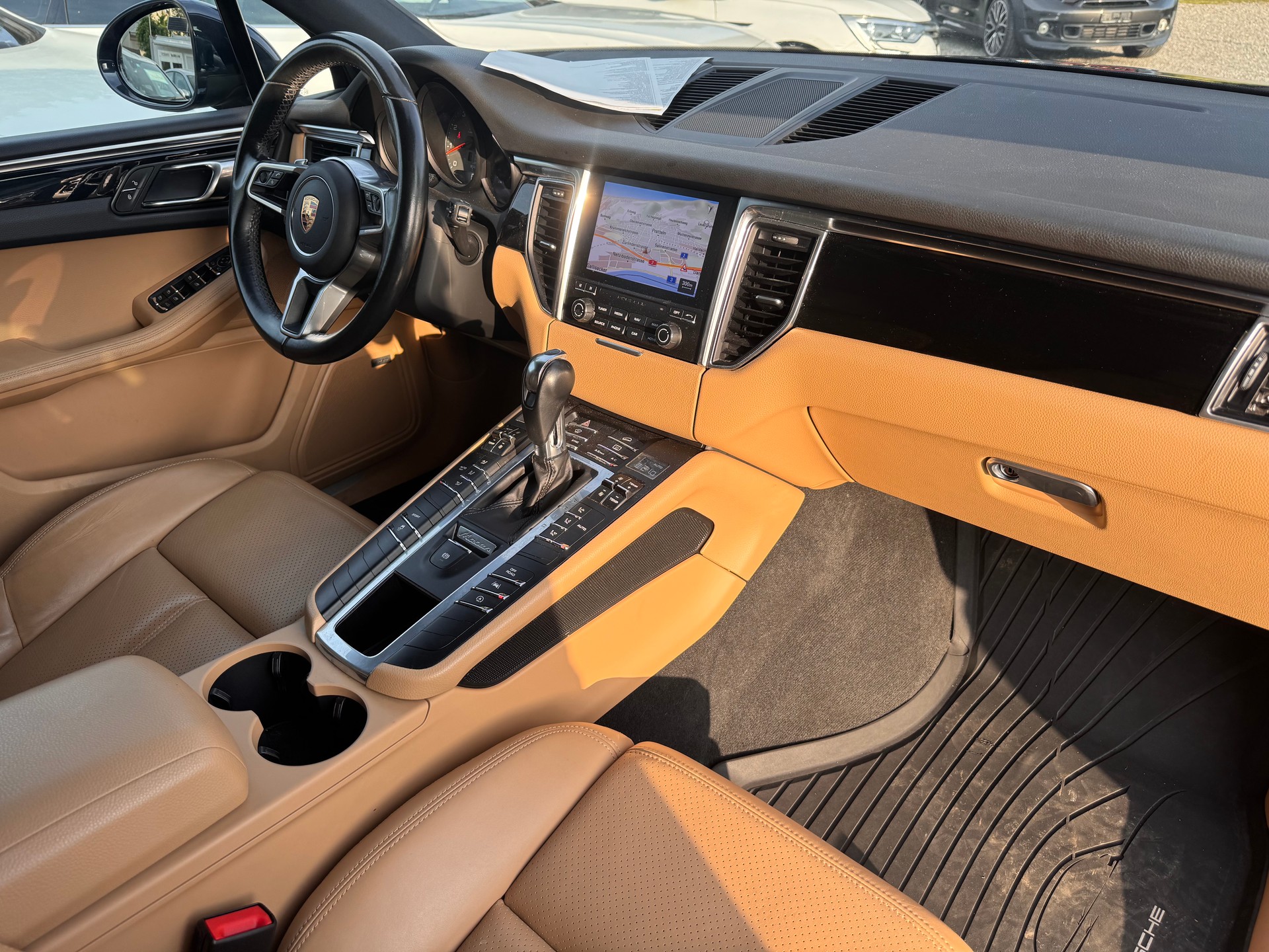 PORSCHE Macan S PDK-image-8
