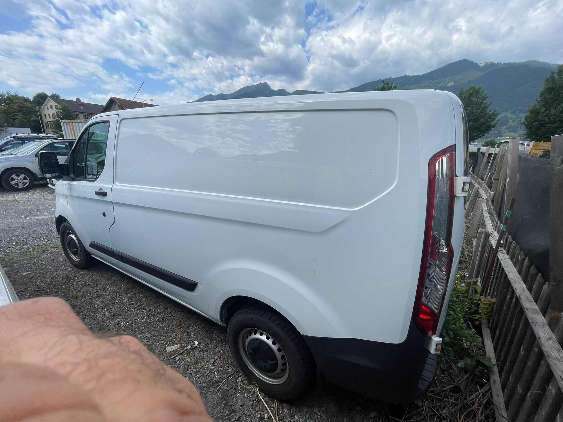 FORD Transit Custom Van 250 L1H1 Level 2-image-11