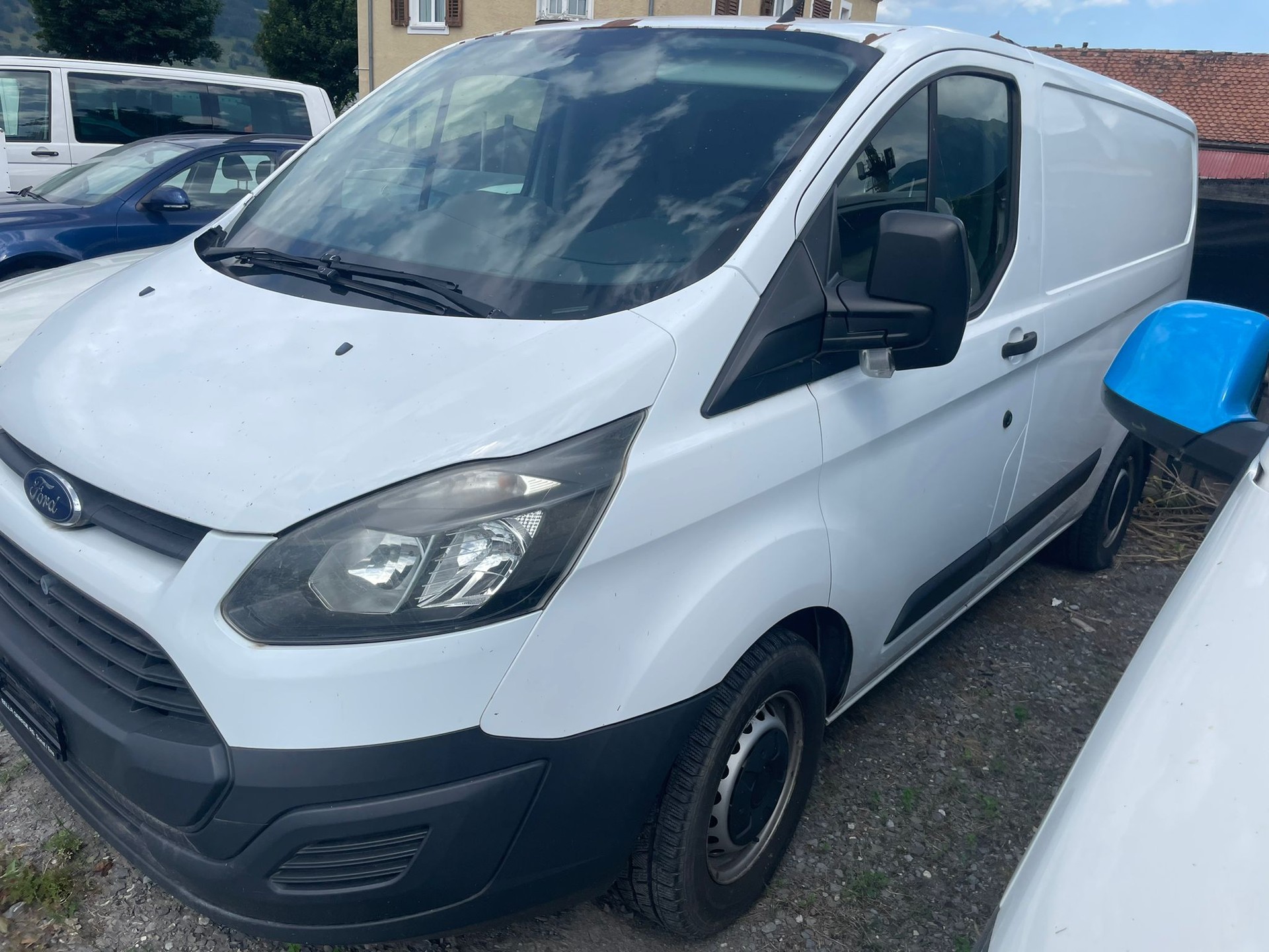FORD Transit Custom Van 250 L1H1 Level 2-image-9