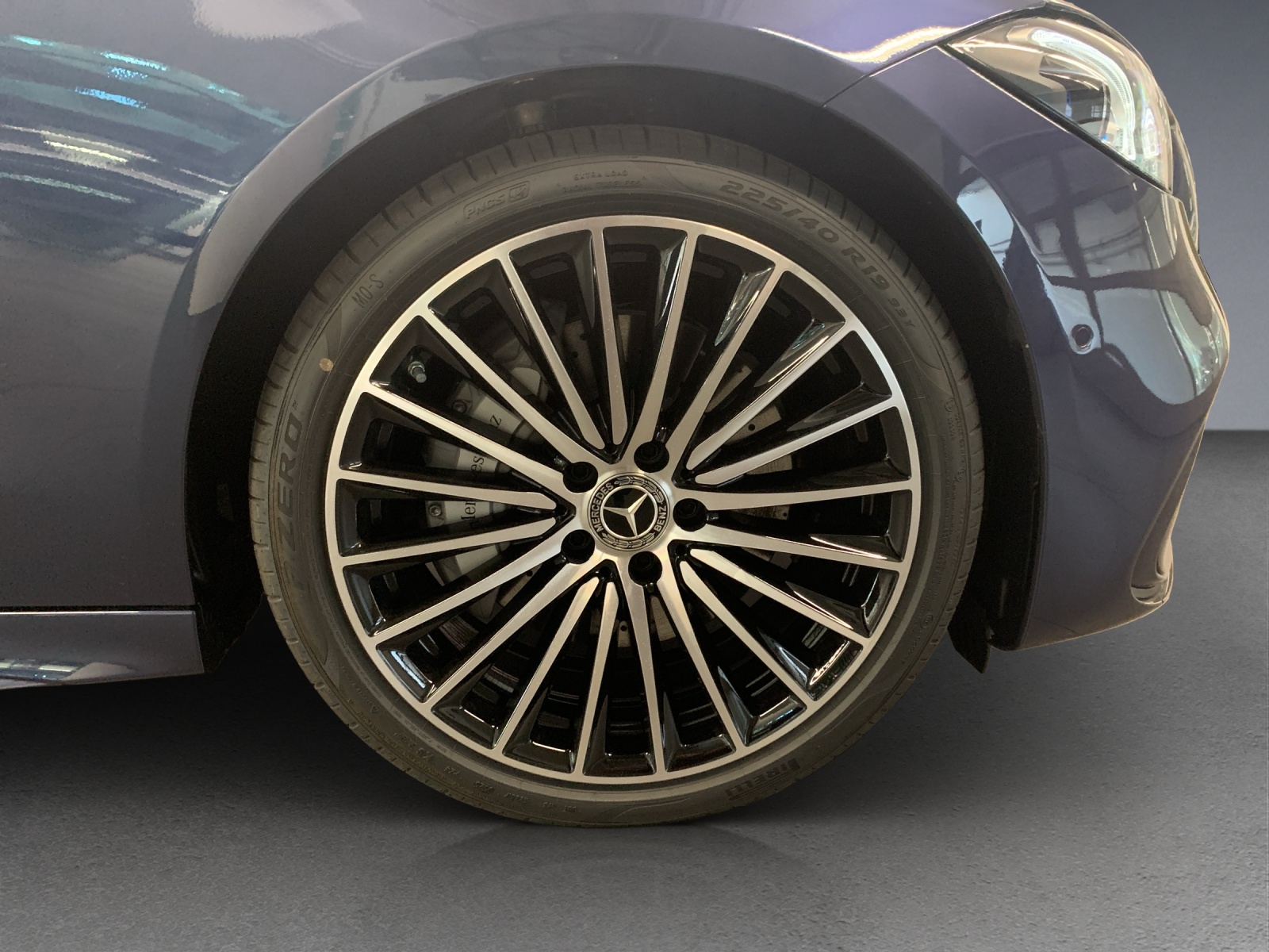 MERCEDES-BENZ C 200 Berline 4MATIC-image-14