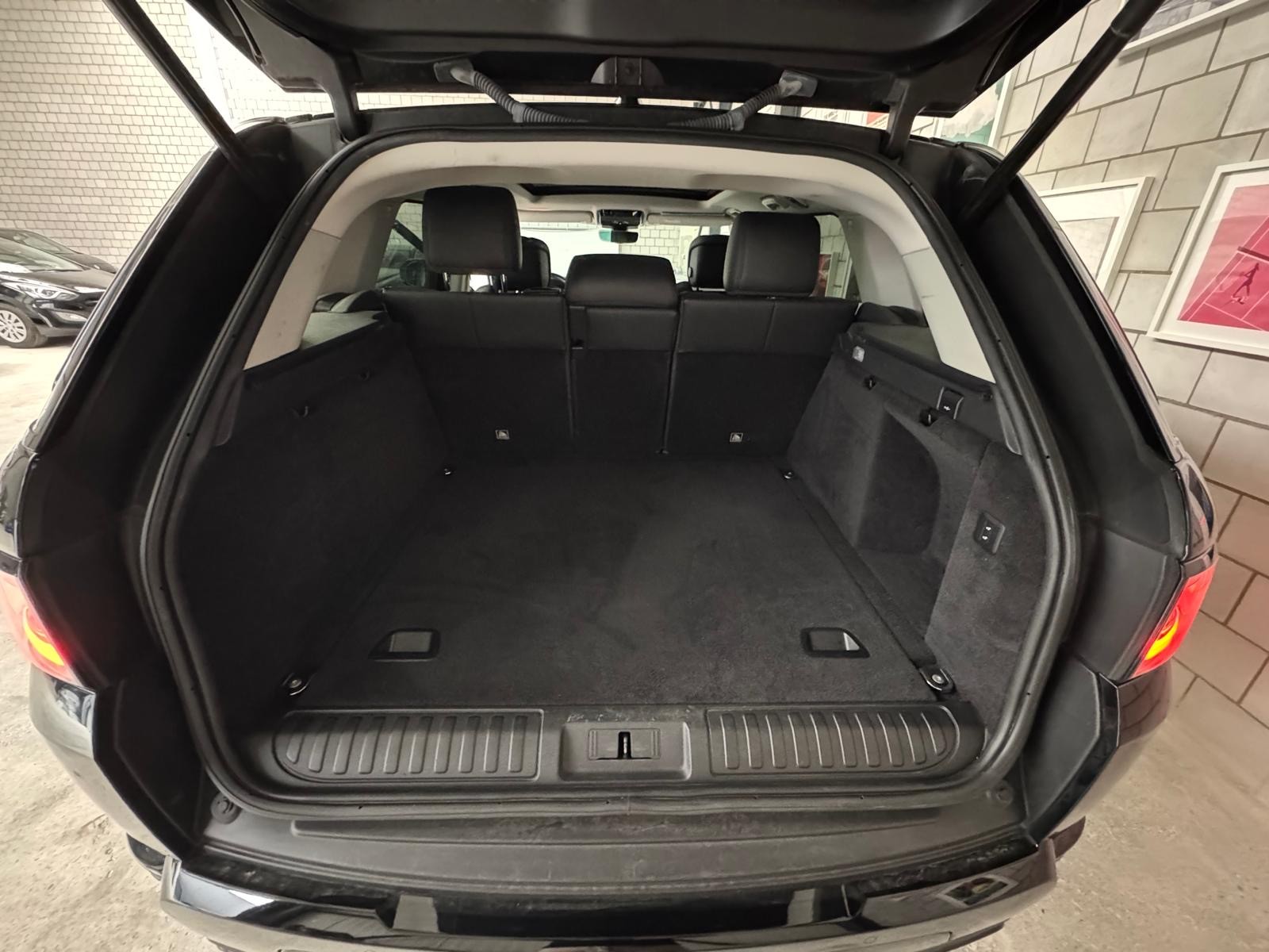 LAND ROVER Range Rover Sport 3.0 SDV6 HSE Automatic-image-12