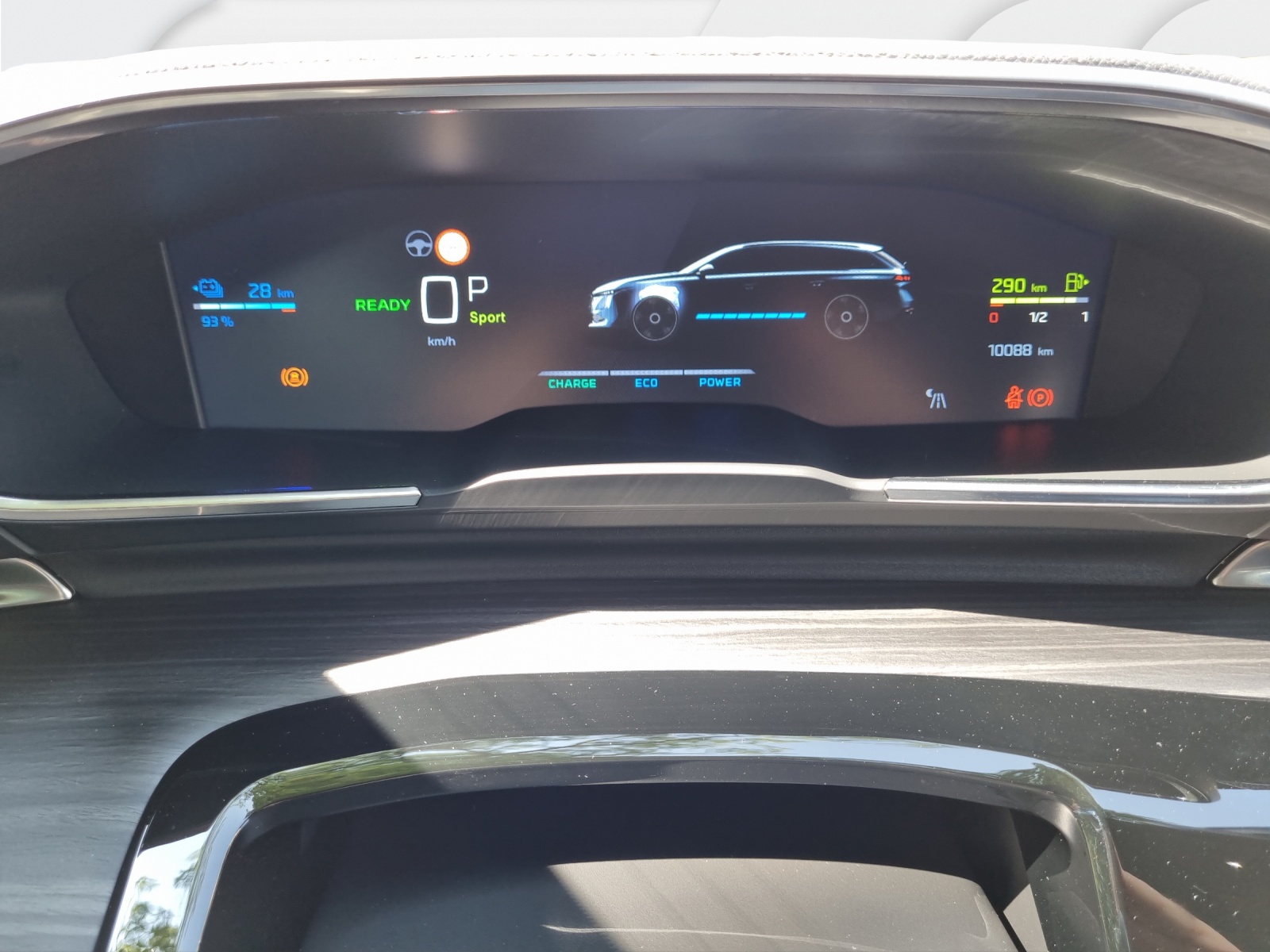 PEUGEOT 508 SW 1.6 PHEV GT EAT8-image-10