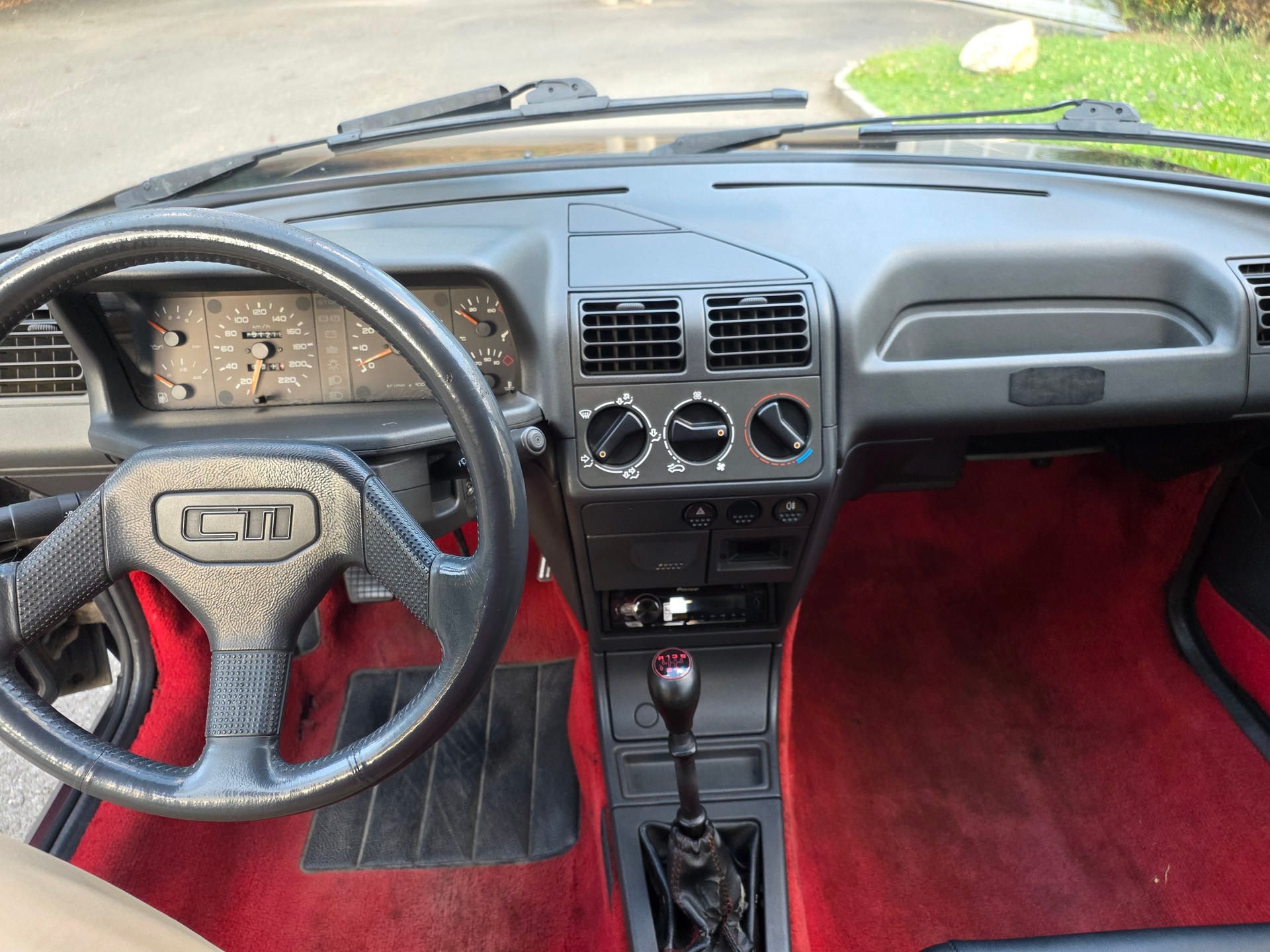 PEUGEOT 205 1.9 CTi-image-3