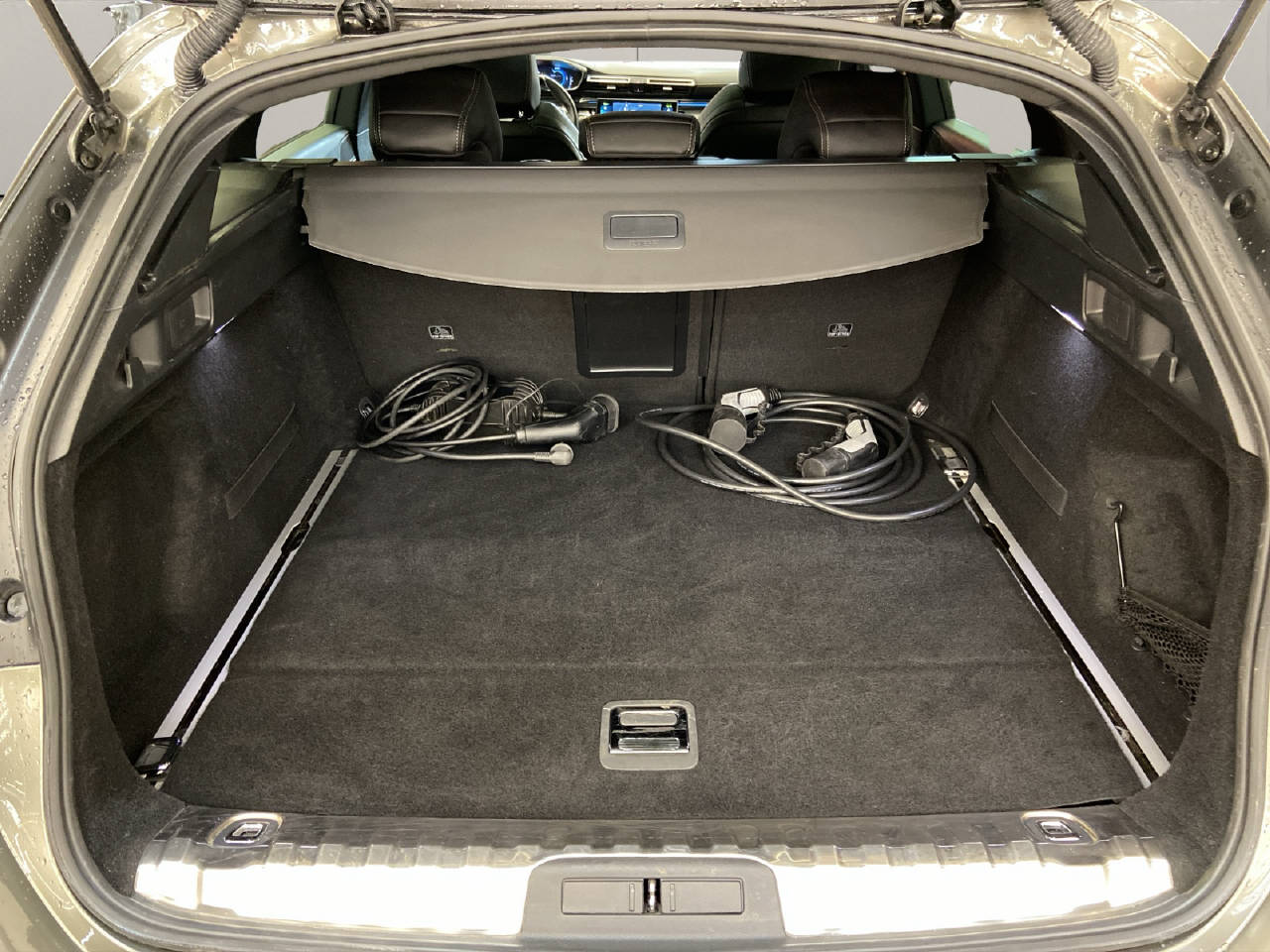 PEUGEOT 508 SW 1.6 Plug-in Hybrid GT Line-image-11