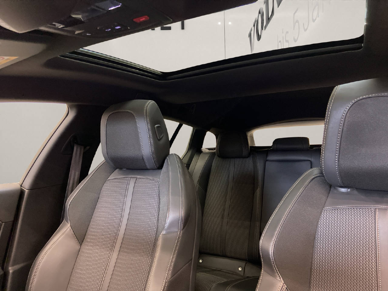 PEUGEOT 508 SW 1.6 Plug-in Hybrid GT Line-image-12