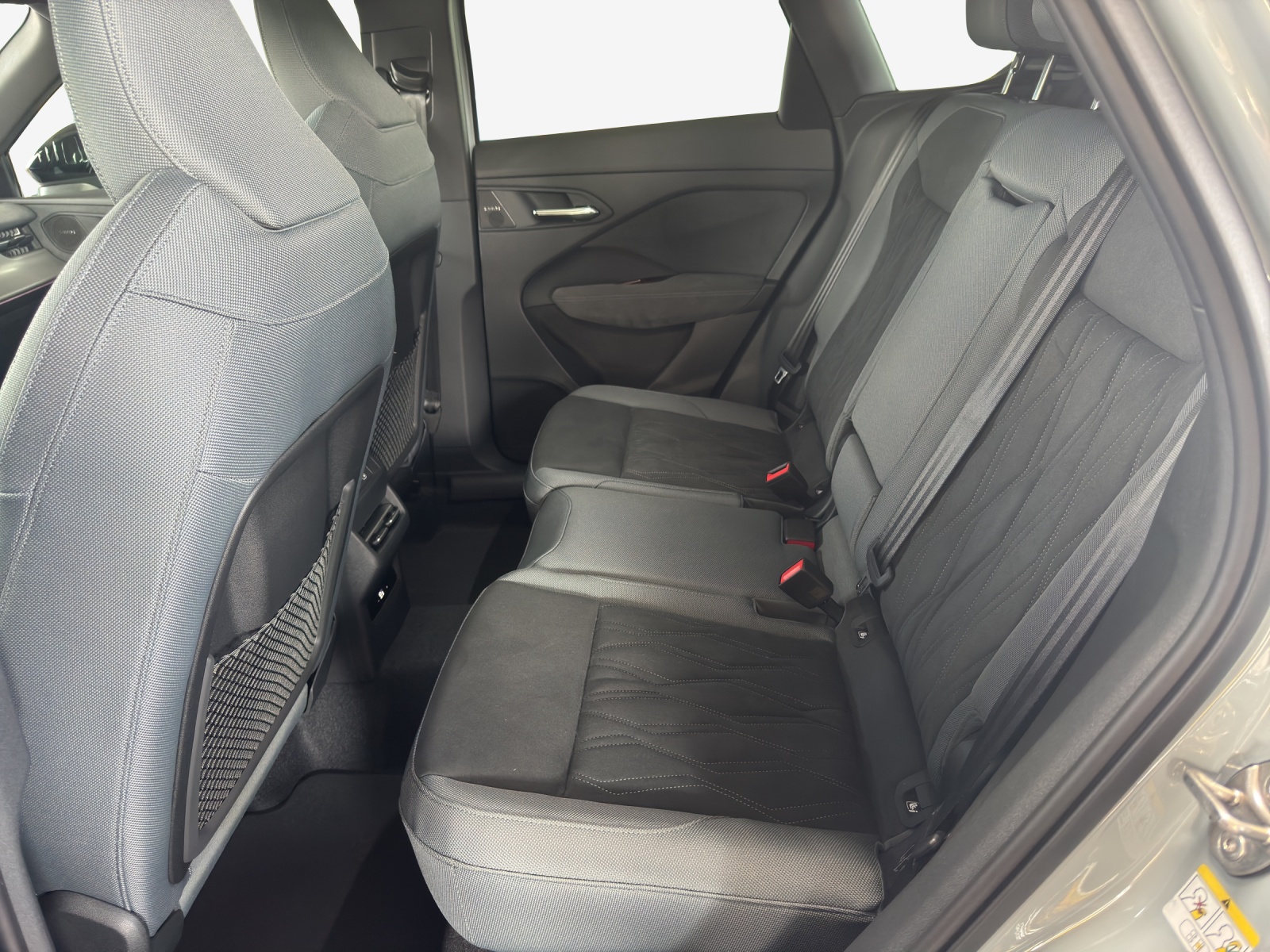 AUDI Q3 SUV TFSI quattro 195 kW S tronic-image-11