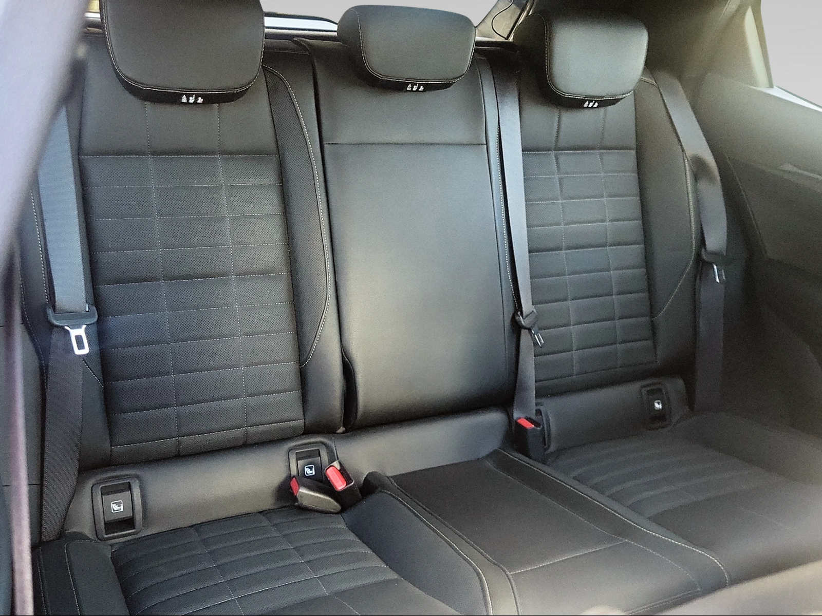 RENAULT Megane-image-6