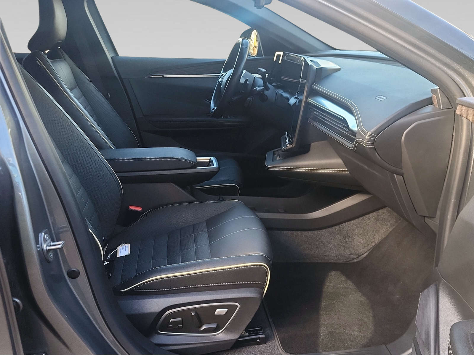RENAULT Megane-image-5