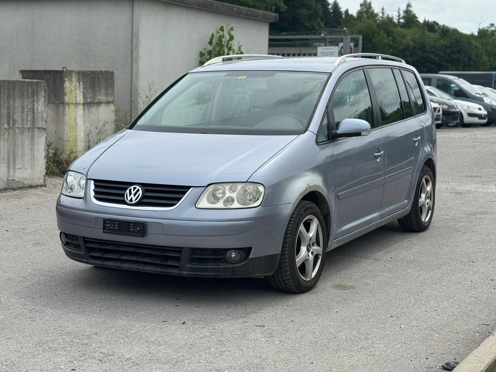 VW Touran 2.0 TDI Highline-image-0