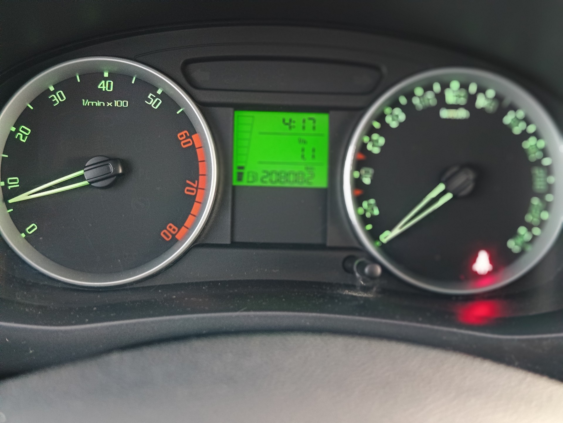 SKODA Roomster 1.6 Style-image-12