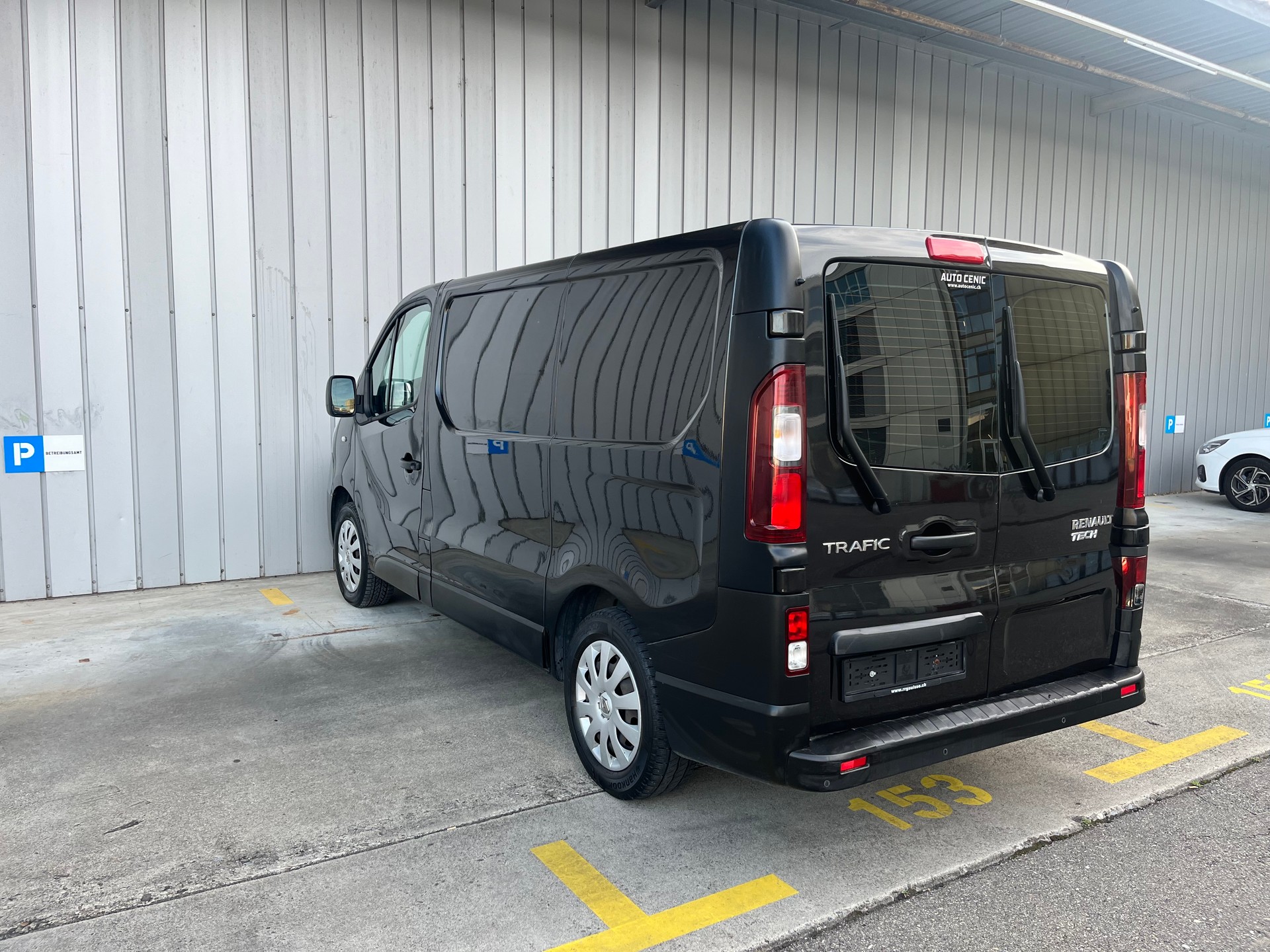 RENAULT Trafic 1.6 dCi 120 2.9t Acces L1H1-image-2